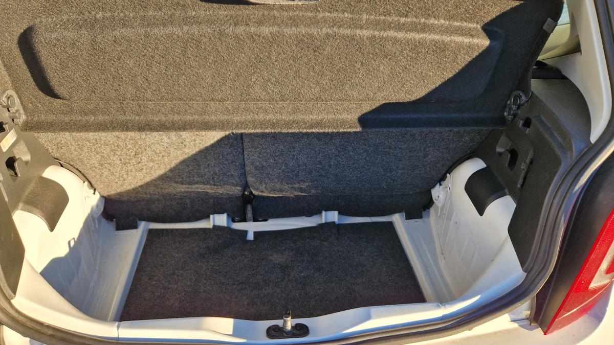 volkswagen-up-1-0-2015-gasolina-999cc