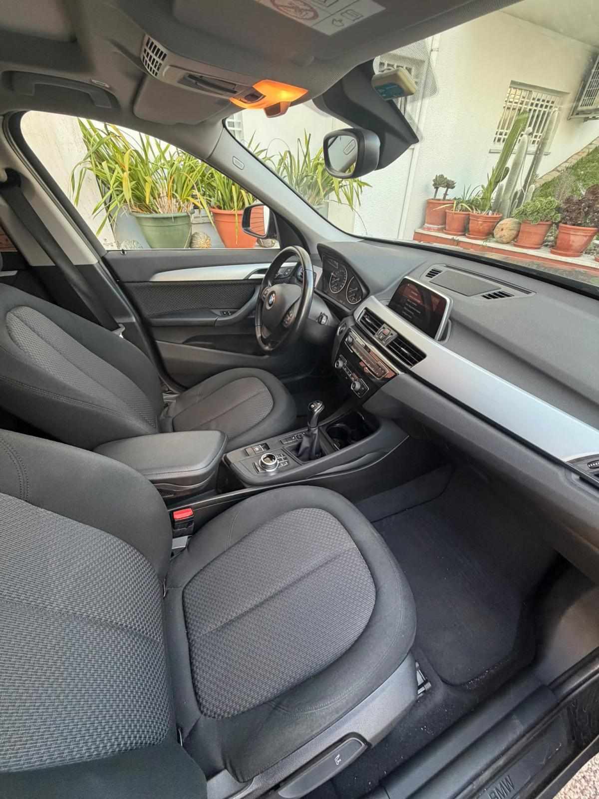 bmw-x1-sdrive16d-2017-diesel-1496cc