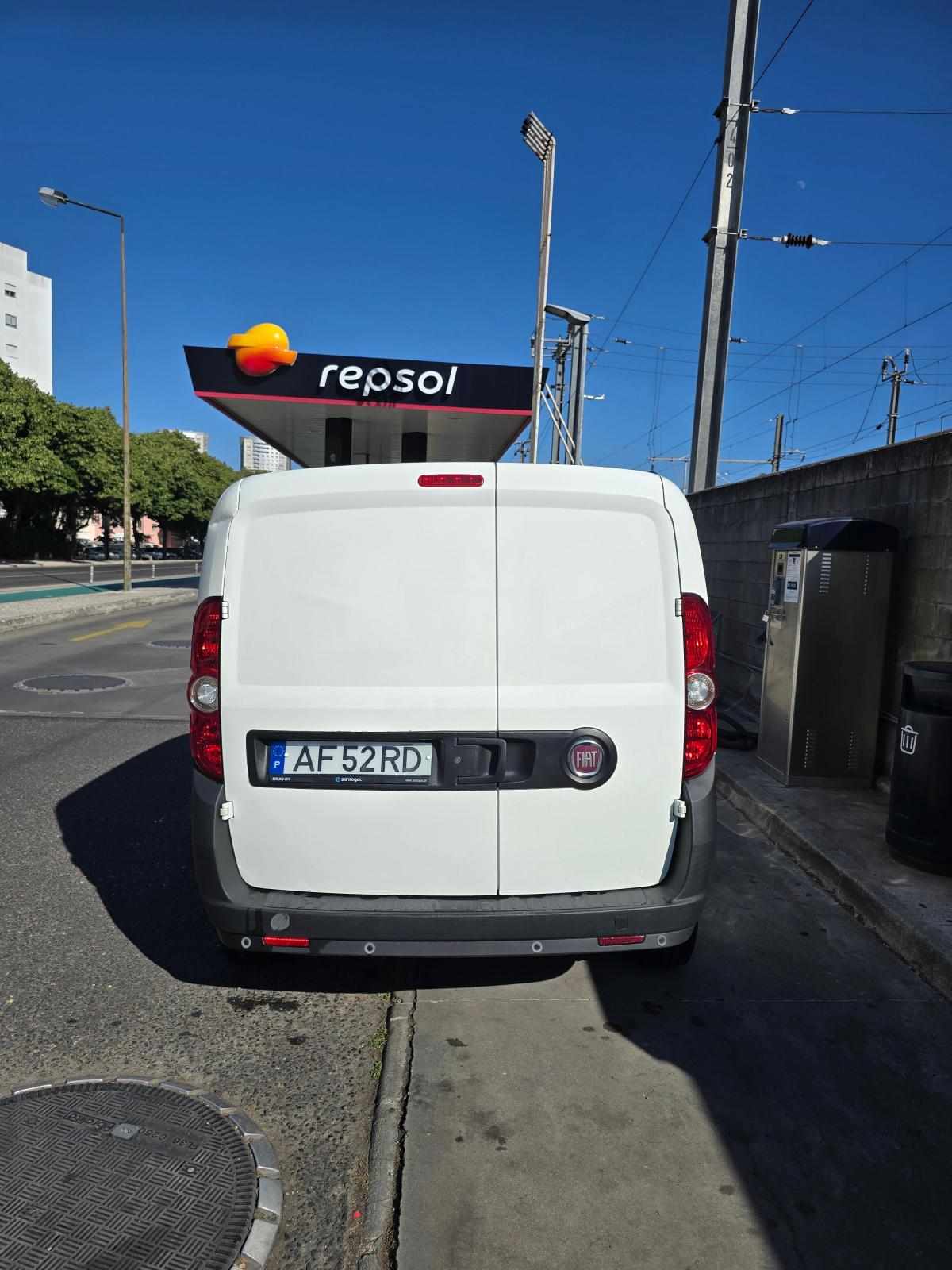 fiat-doblo-1-2-95cv-2021-diesel-1248cc