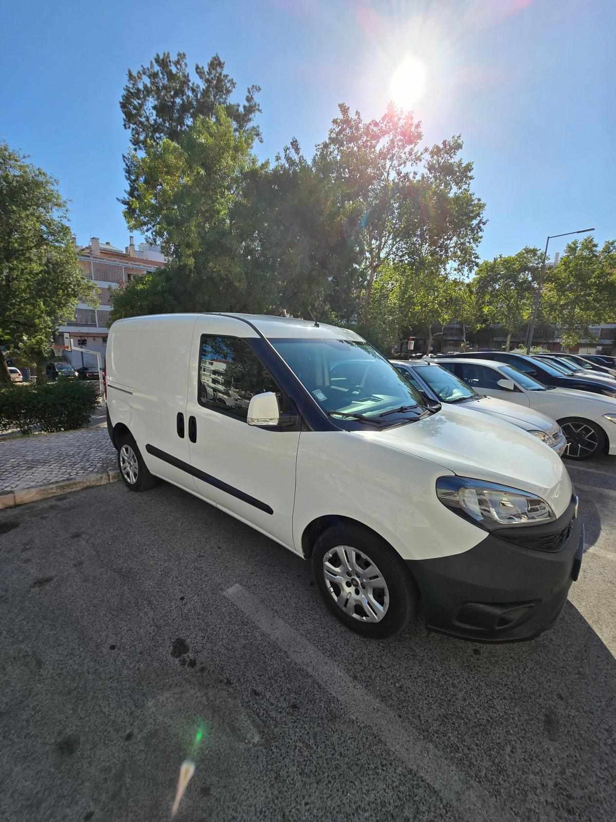 fiat-doblo-1-2-95cv-2021-diesel-1248cc
