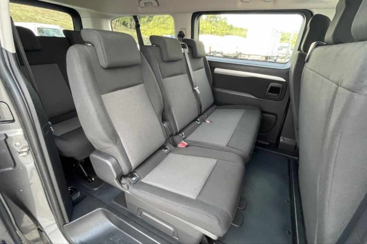 peugeot-traveller-1-6-bluehdi-2018-diesel-1560cc