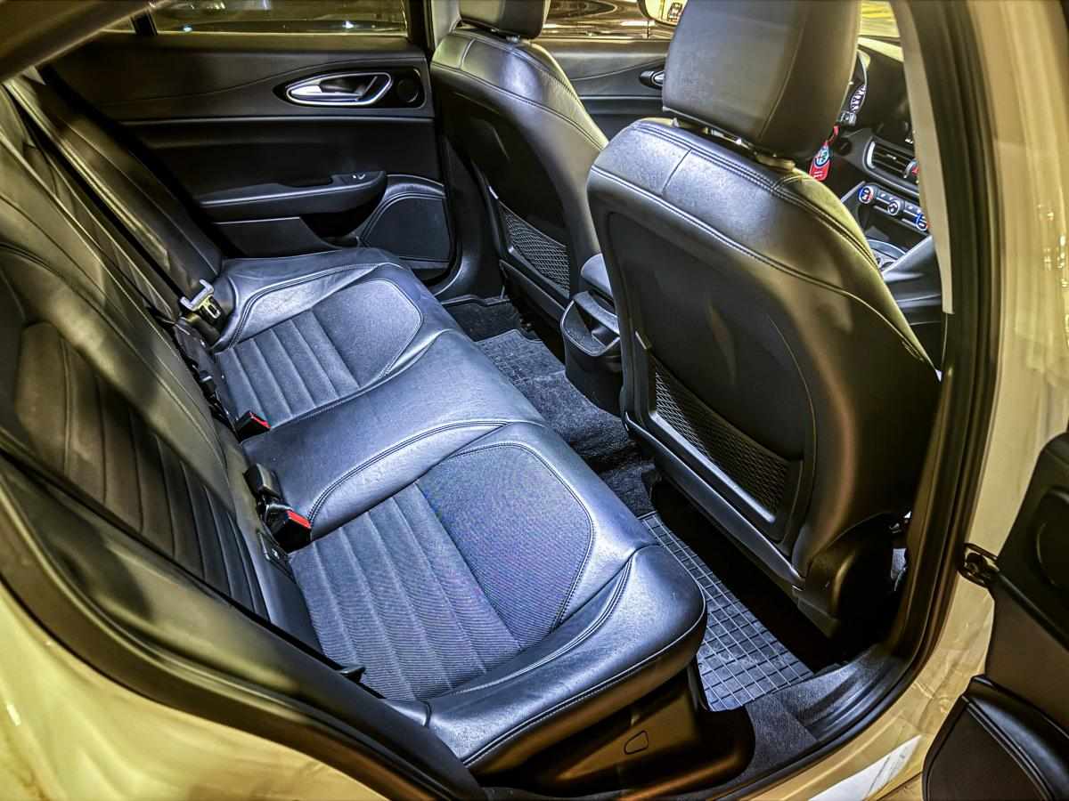 alfa-romeo-giulia-2-2-jtdm-2019-diesel-2143cc