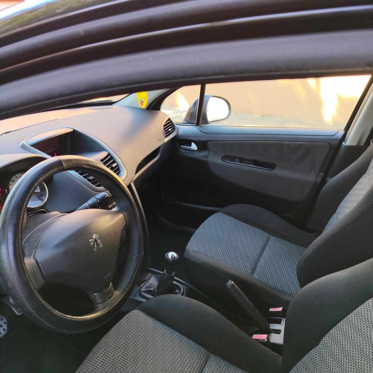 peugeot-207-1-6-hdi-fap-2010-diesel-1560cc