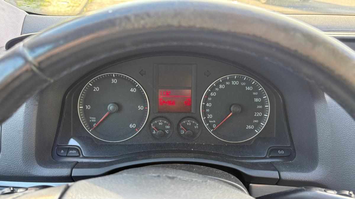 volkswagen-golf-1-9-tdi-2004-diesel-1896cc