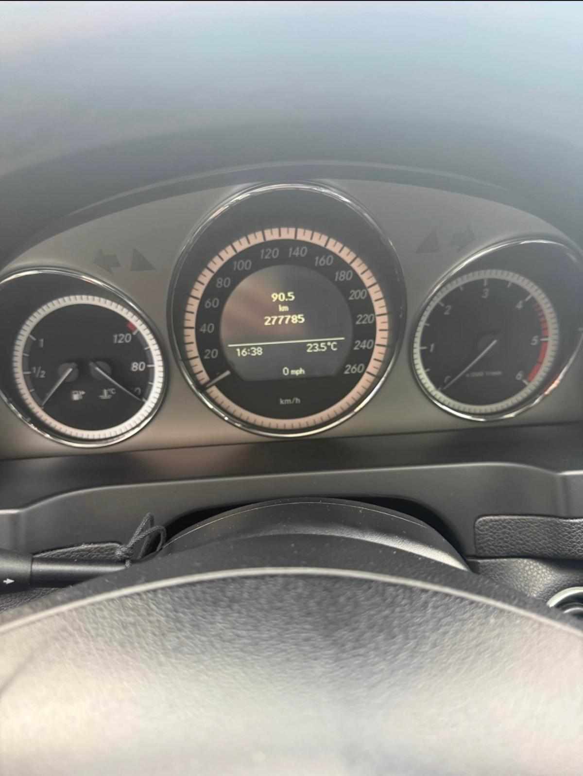 mercedes-benz-classe-c-c-220-cdi-2009-diesel-2148cc