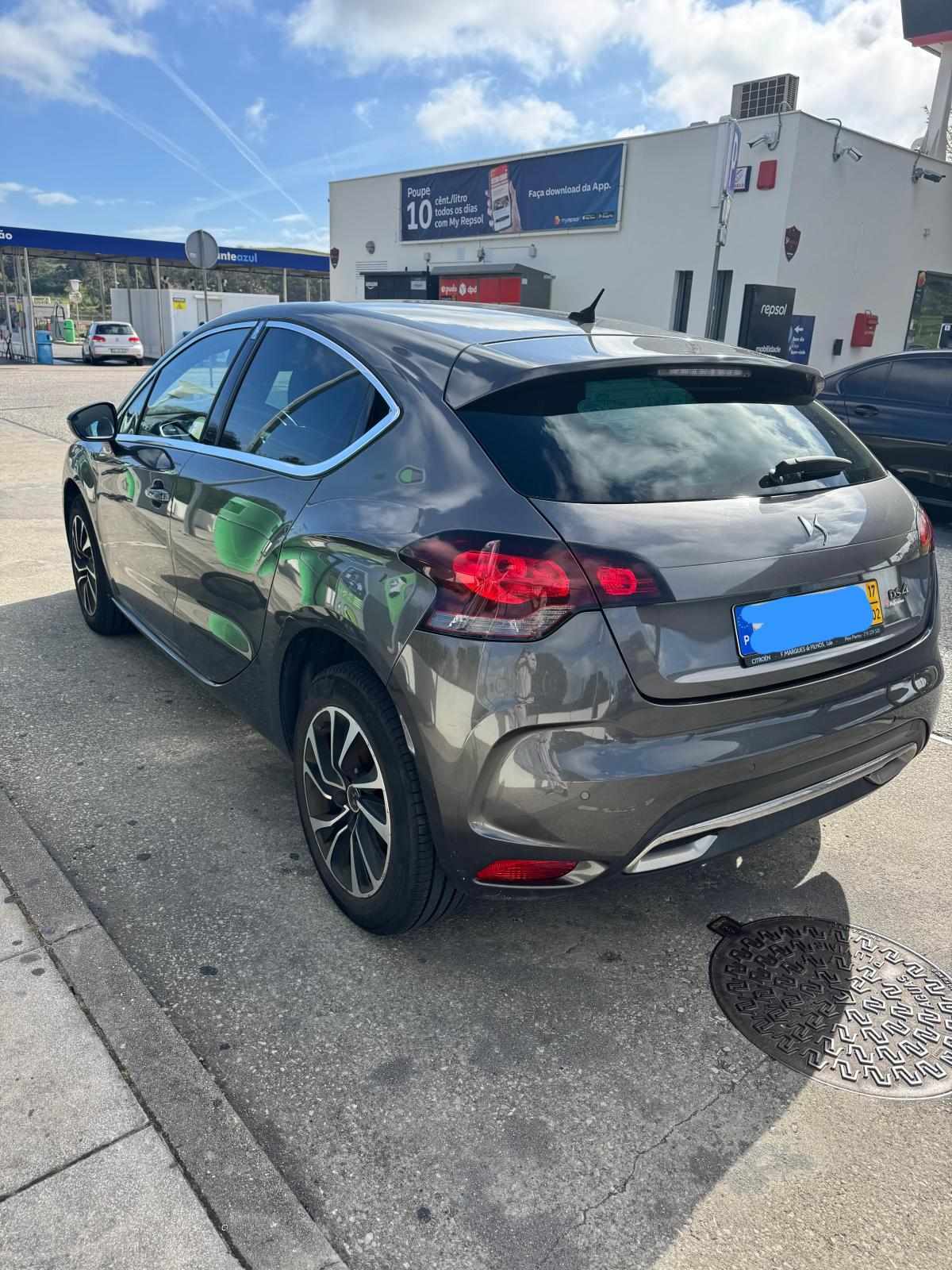 ds-ds-4-1-6-bluehdi-2017-diesel-1560cc