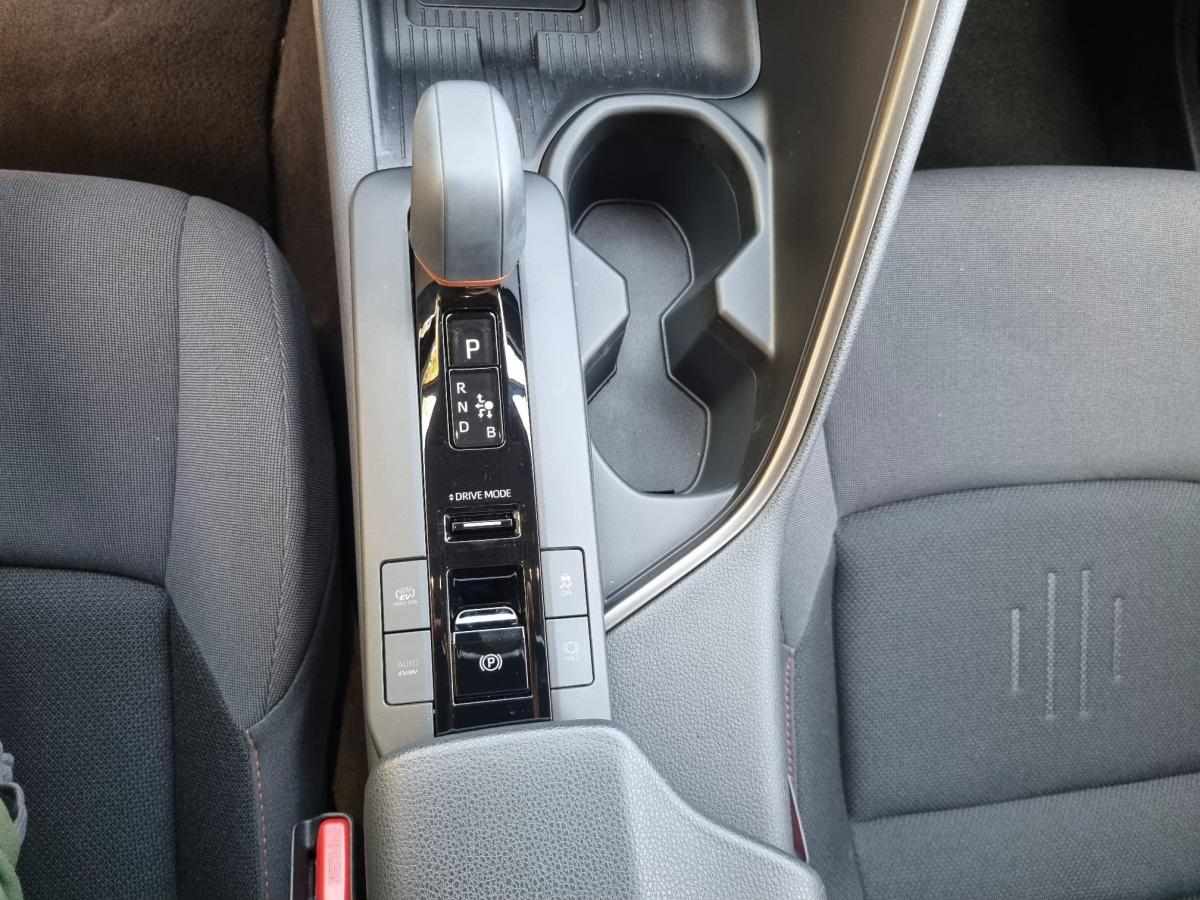 toyota-c-hr-2-0-phev-2025-gasolina-1987cc