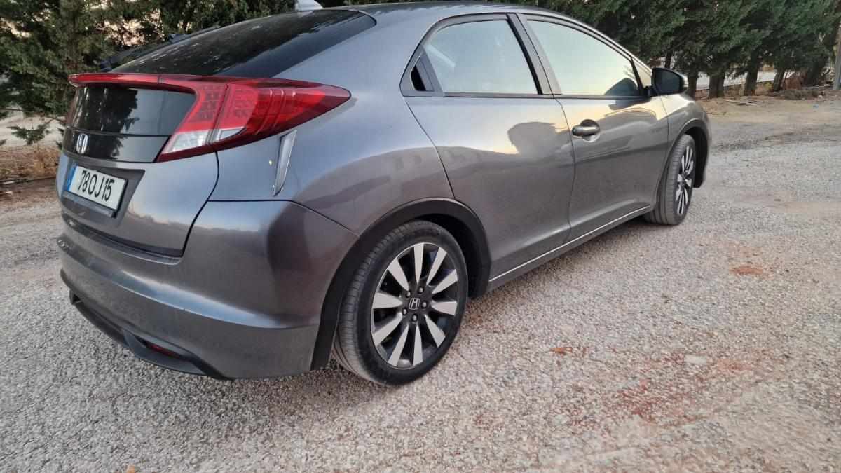 honda-civic-1-6-i-dtec-2014-diesel-1597cc
