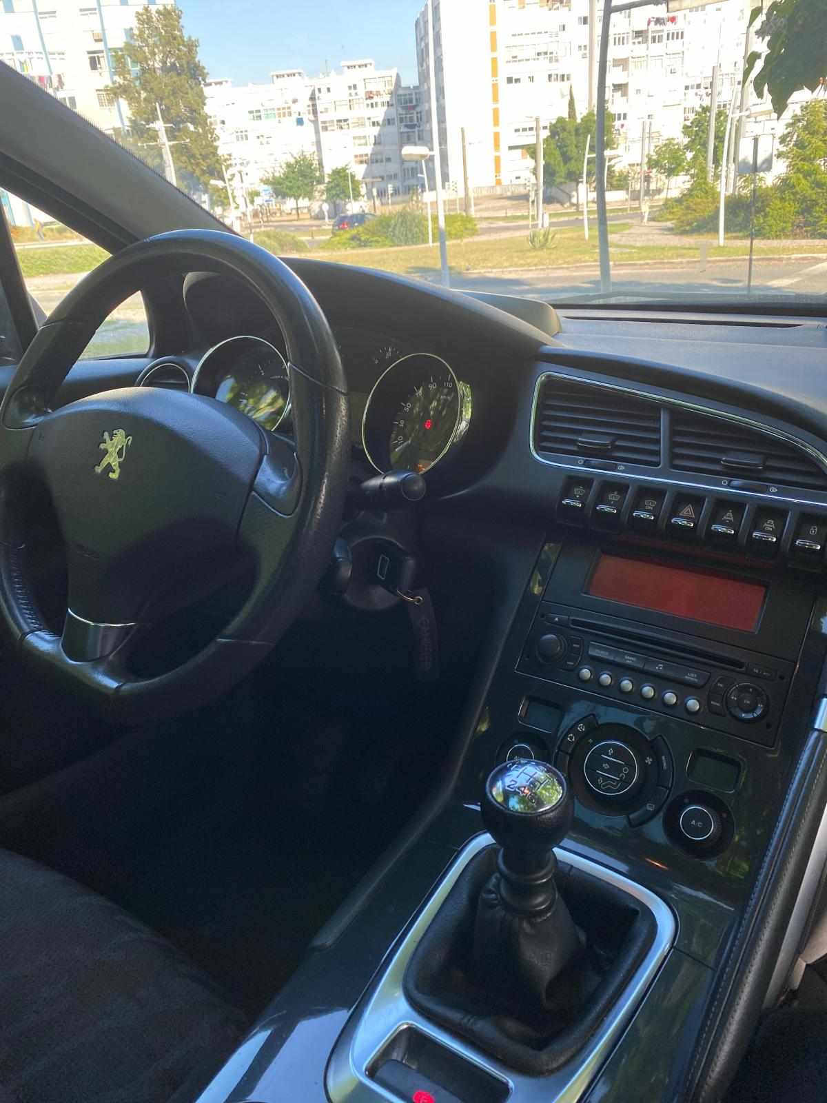 peugeot-3008-1-6-hdi-fap-2010-diesel-1560cc