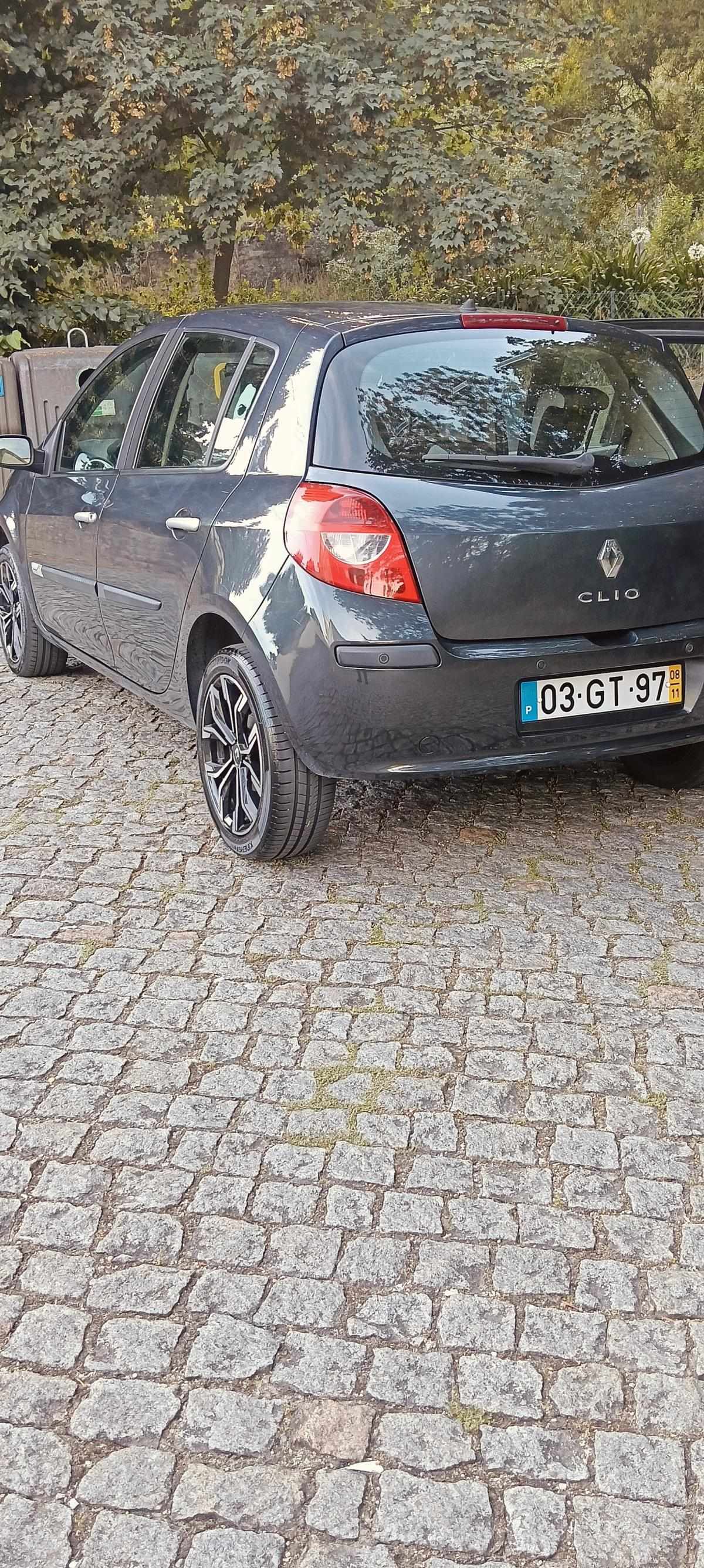 renault-clio-1-2-16v-2008-gasolina-1149cc