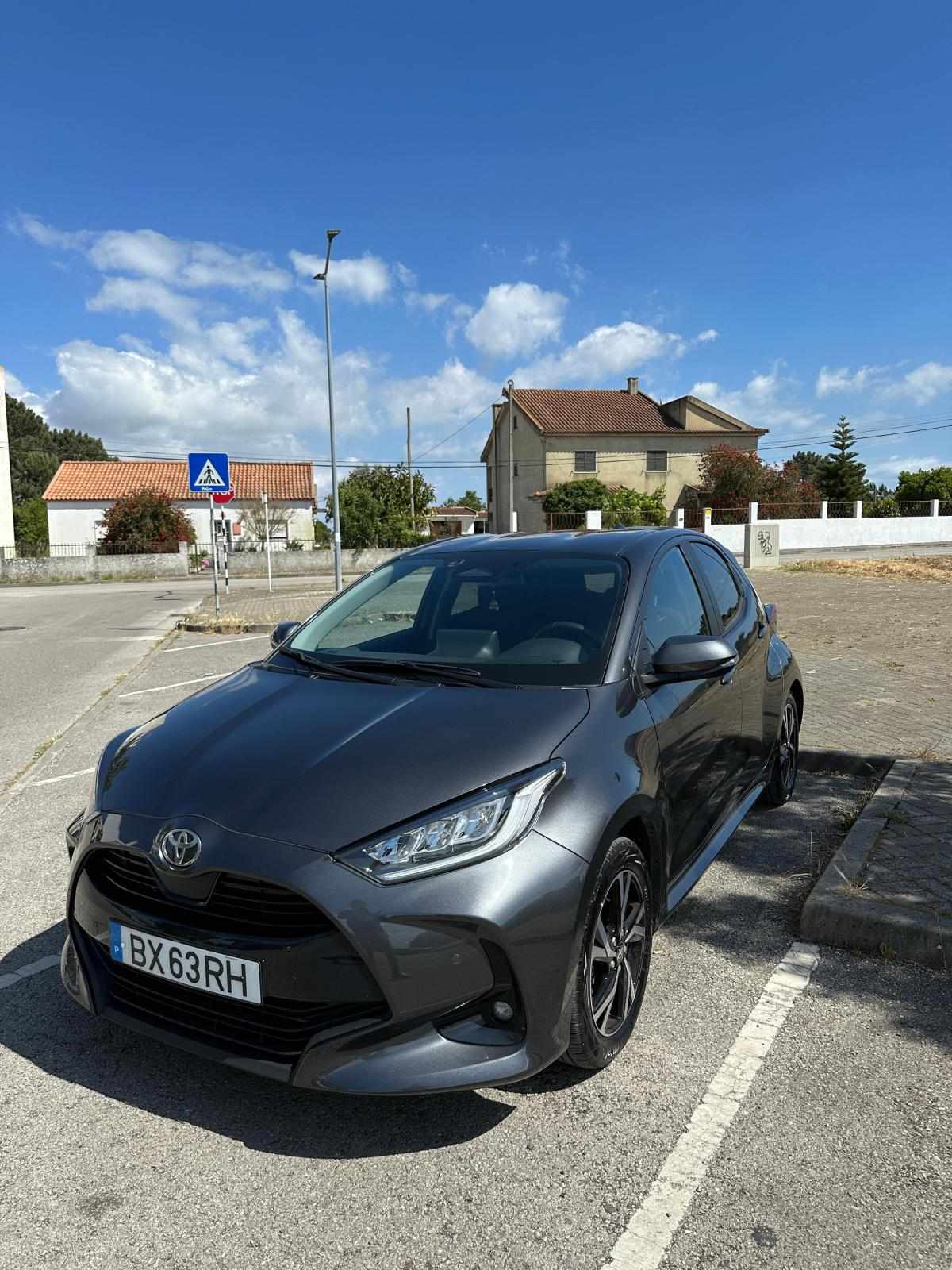 toyota-yaris-1-5-full-hybrid-2025-gasolina-1490cc