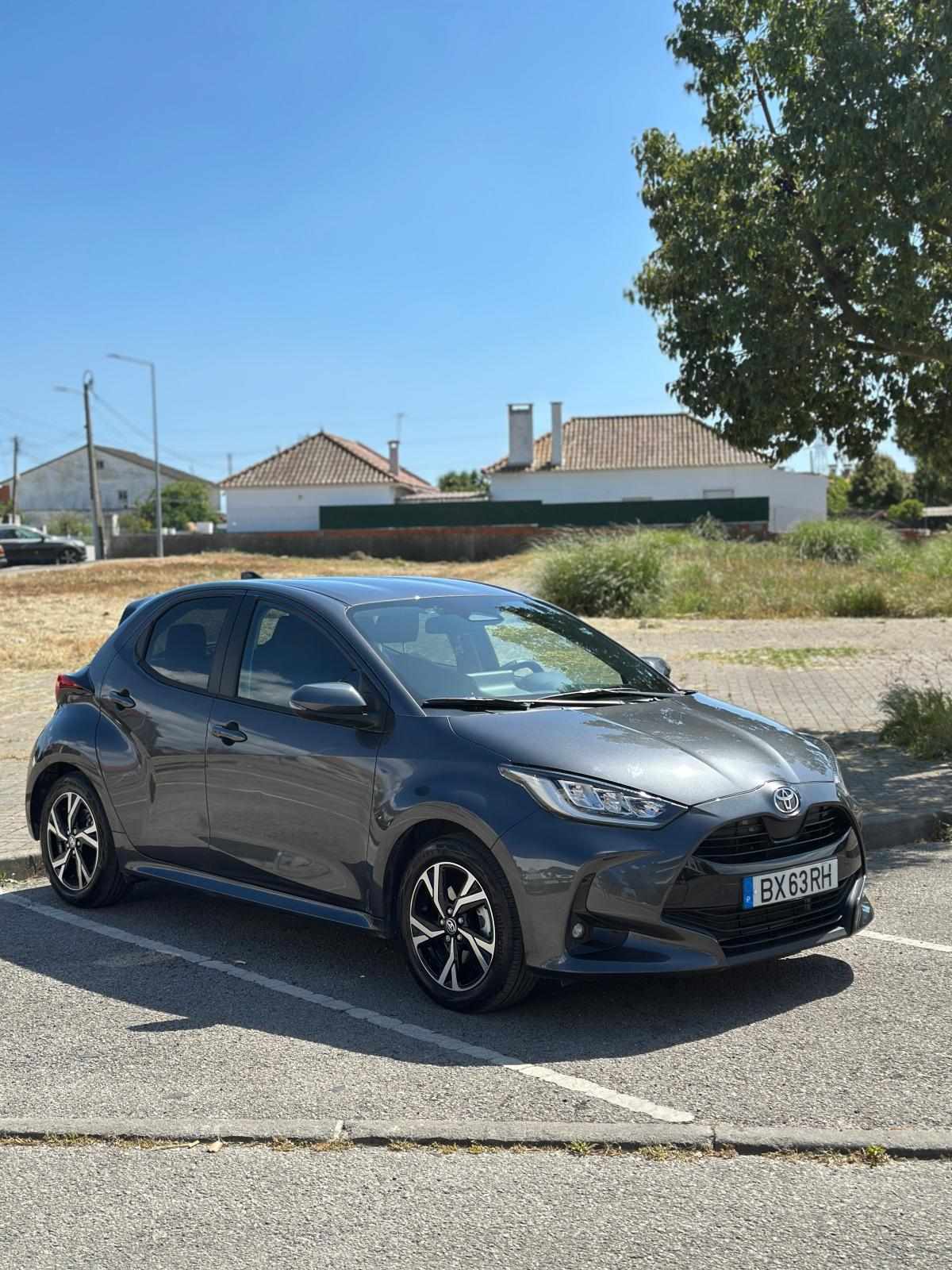 toyota-yaris-1-5-full-hybrid-2025-gasolina-1490cc