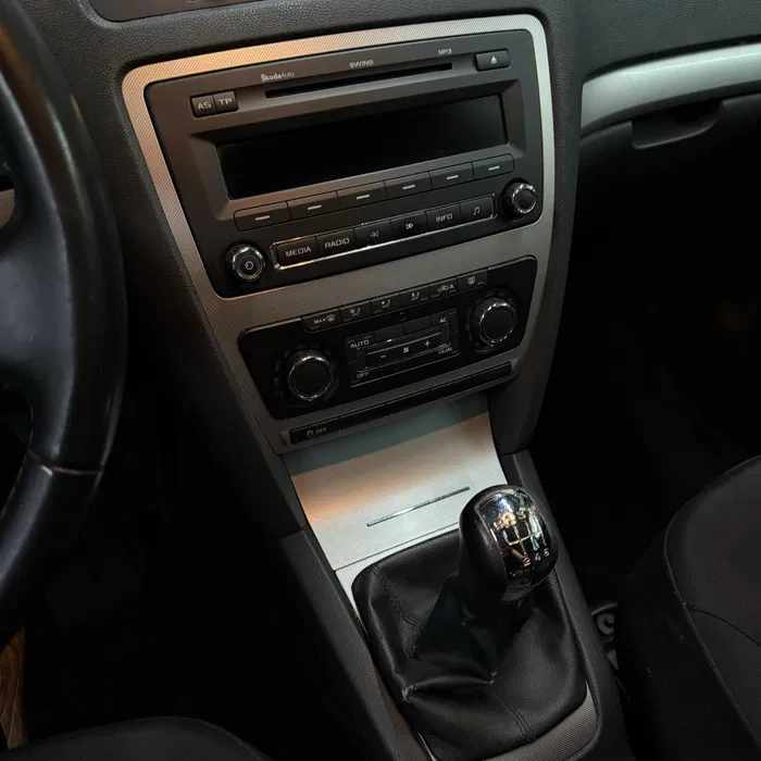 skoda-octavia-1-2-tsi-2010-gasolina-1197cc