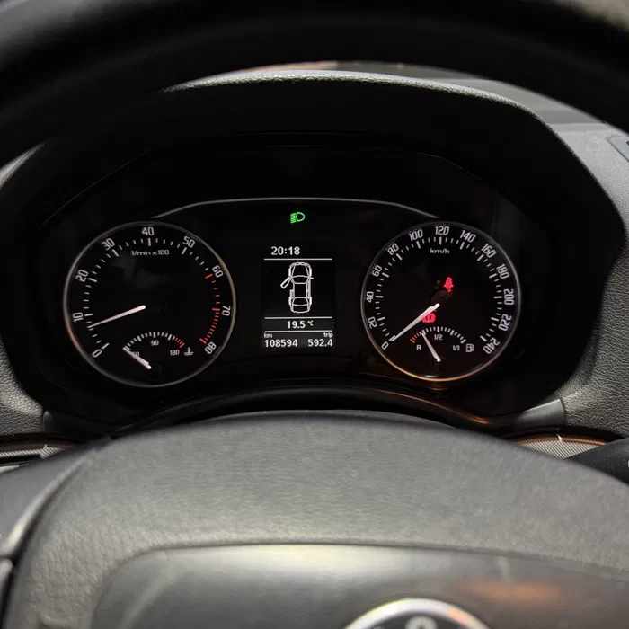 skoda-octavia-1-2-tsi-2010-gasolina-1197cc