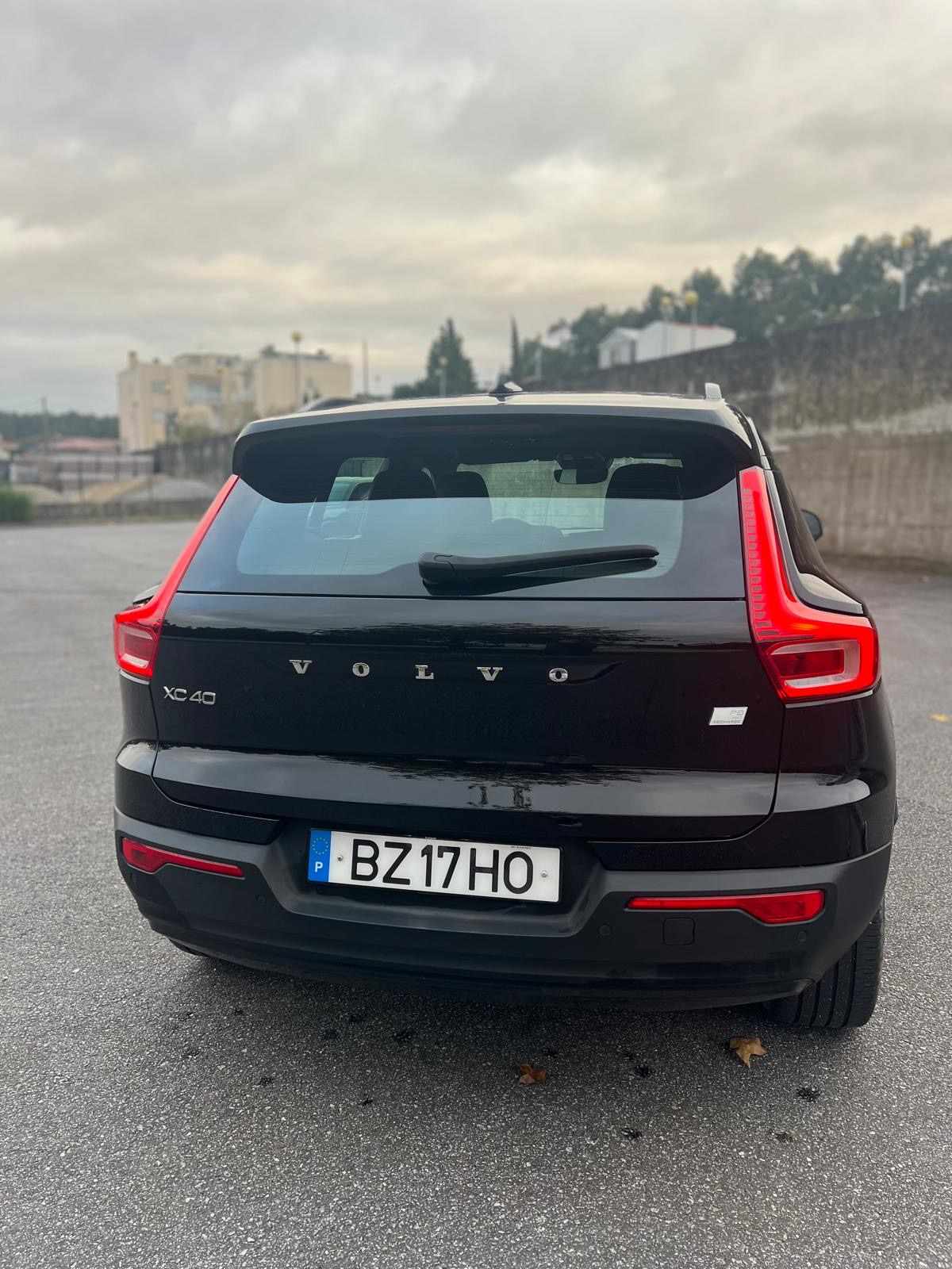 volvo-xc40-p8-recharge-awd-2021-eletrico