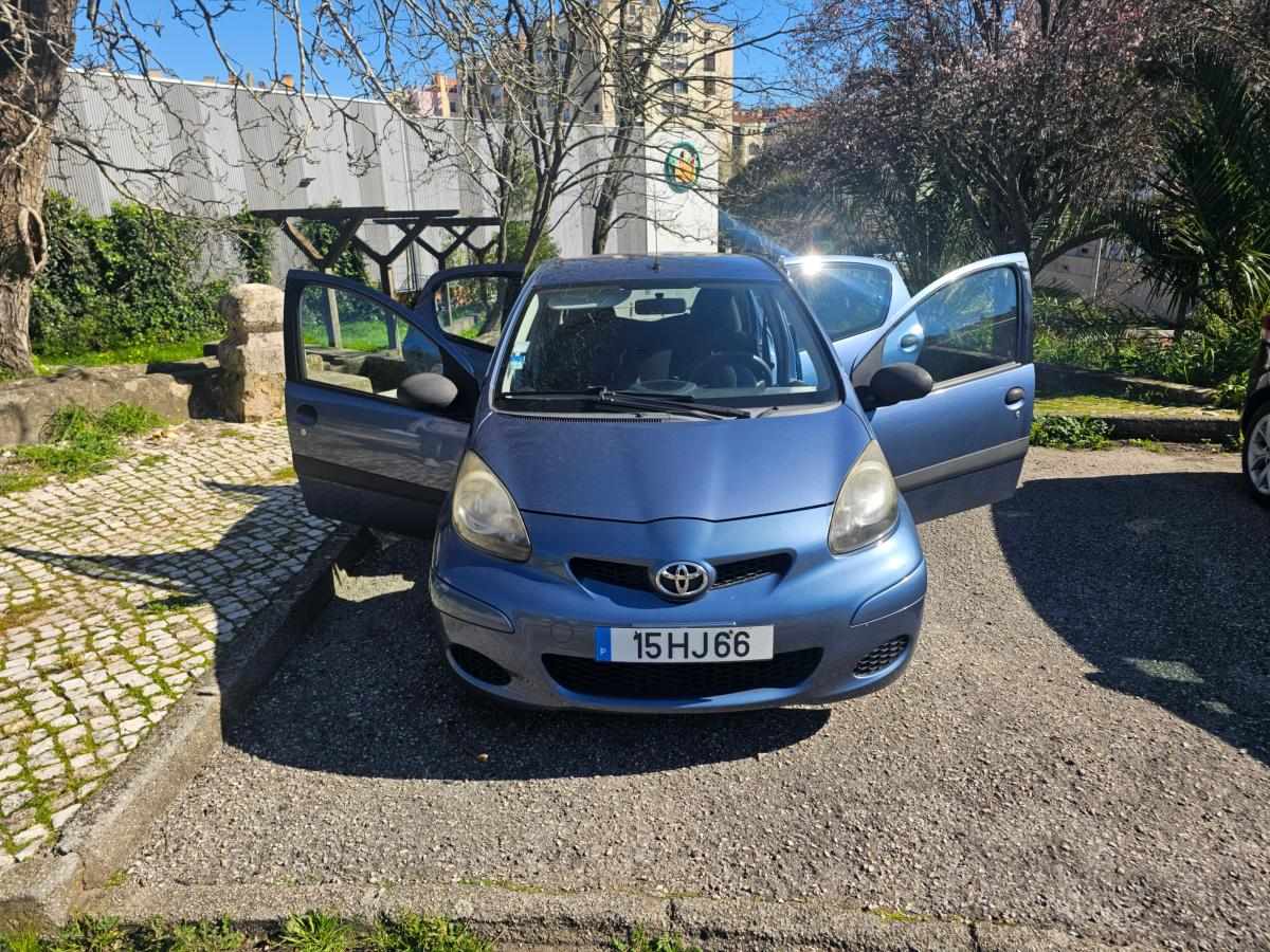 toyota-aygo-1-0-vvt-i-2009-gasolina-998cc