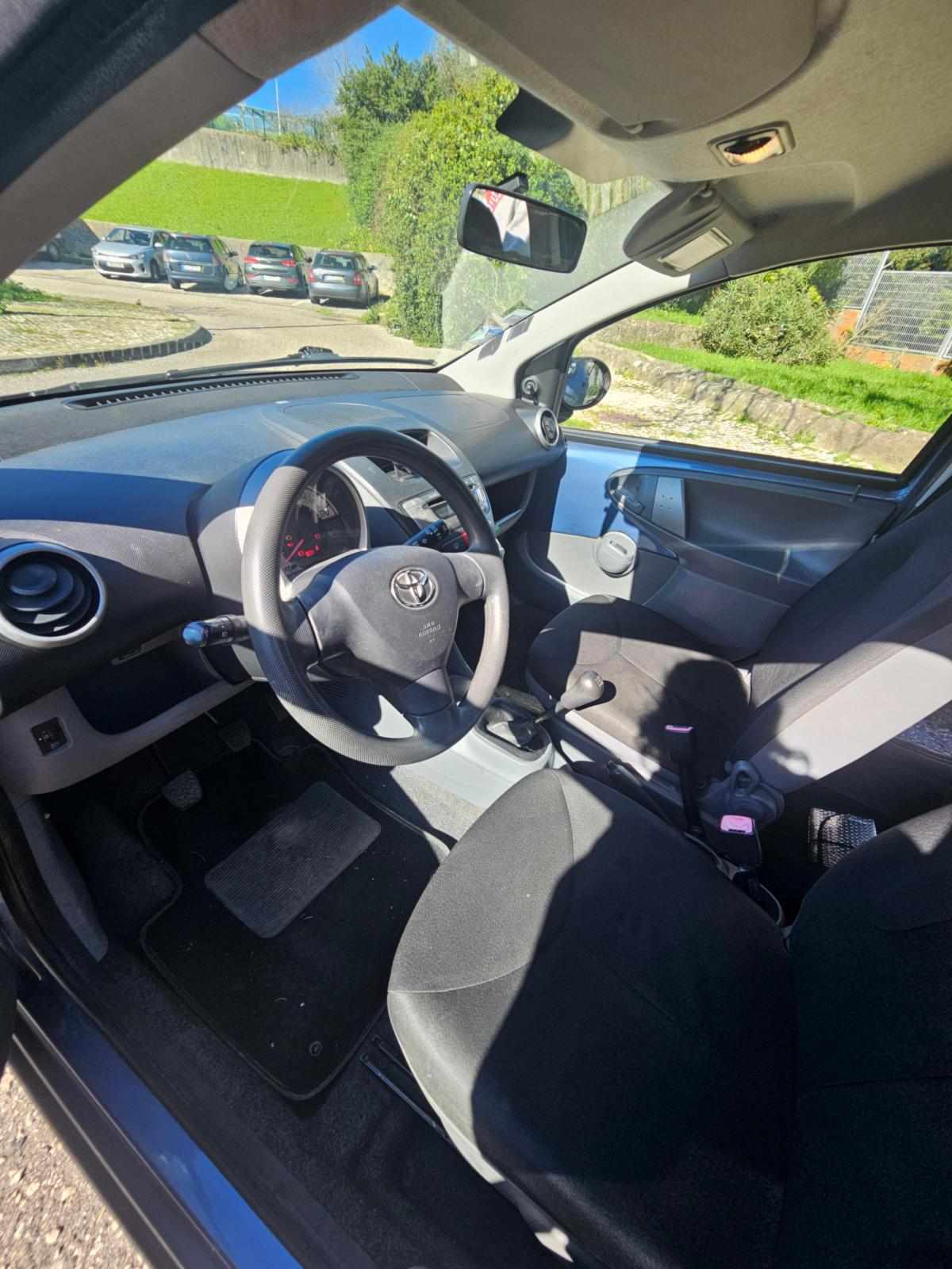 toyota-aygo-1-0-vvt-i-2009-gasolina-998cc