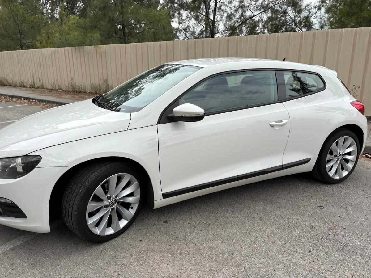 volkswagen-scirocco-2-0-tdi-2010-diesel-1968cc