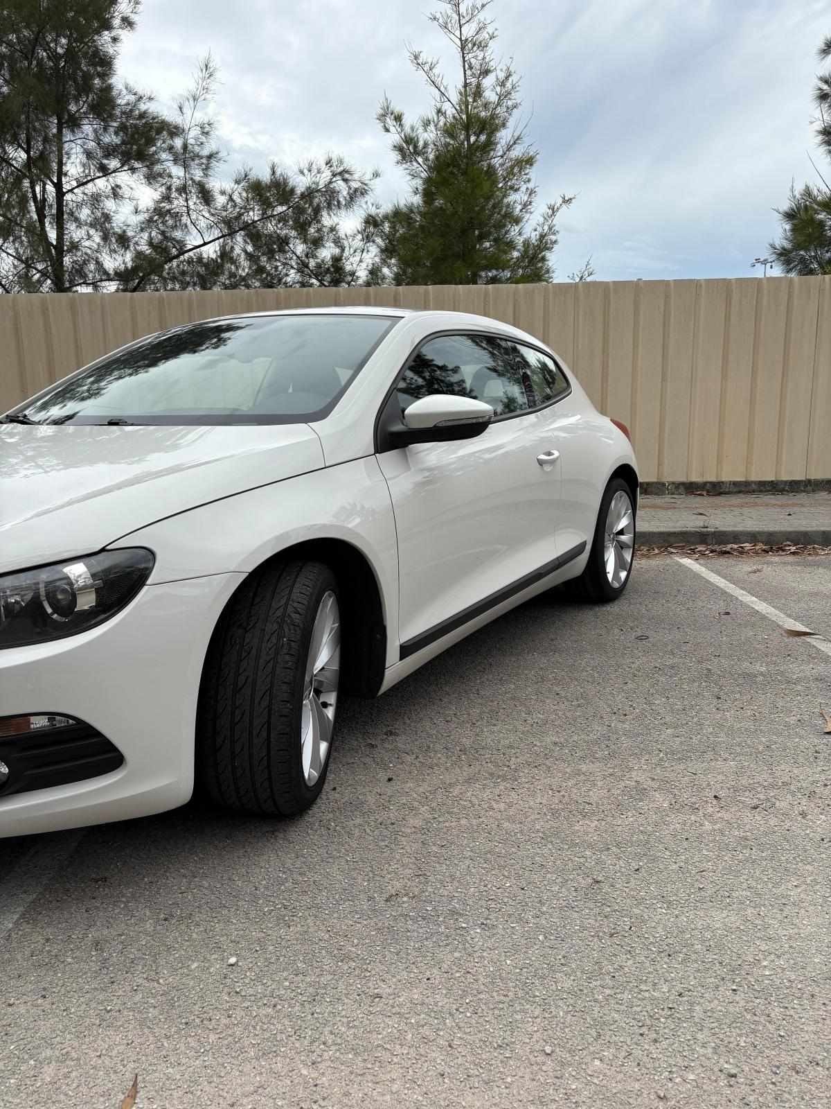 volkswagen-scirocco-2-0-tdi-2010-diesel-1968cc