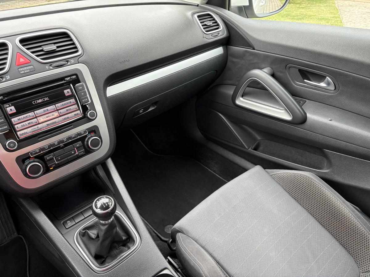 volkswagen-scirocco-2-0-tdi-2010-diesel-1968cc