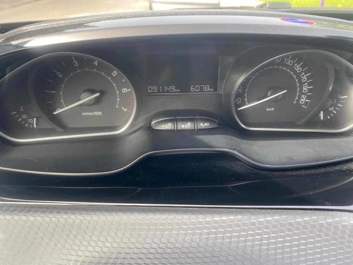 peugeot-2008-1-2-puretech-2019-gasolina-1199cc
