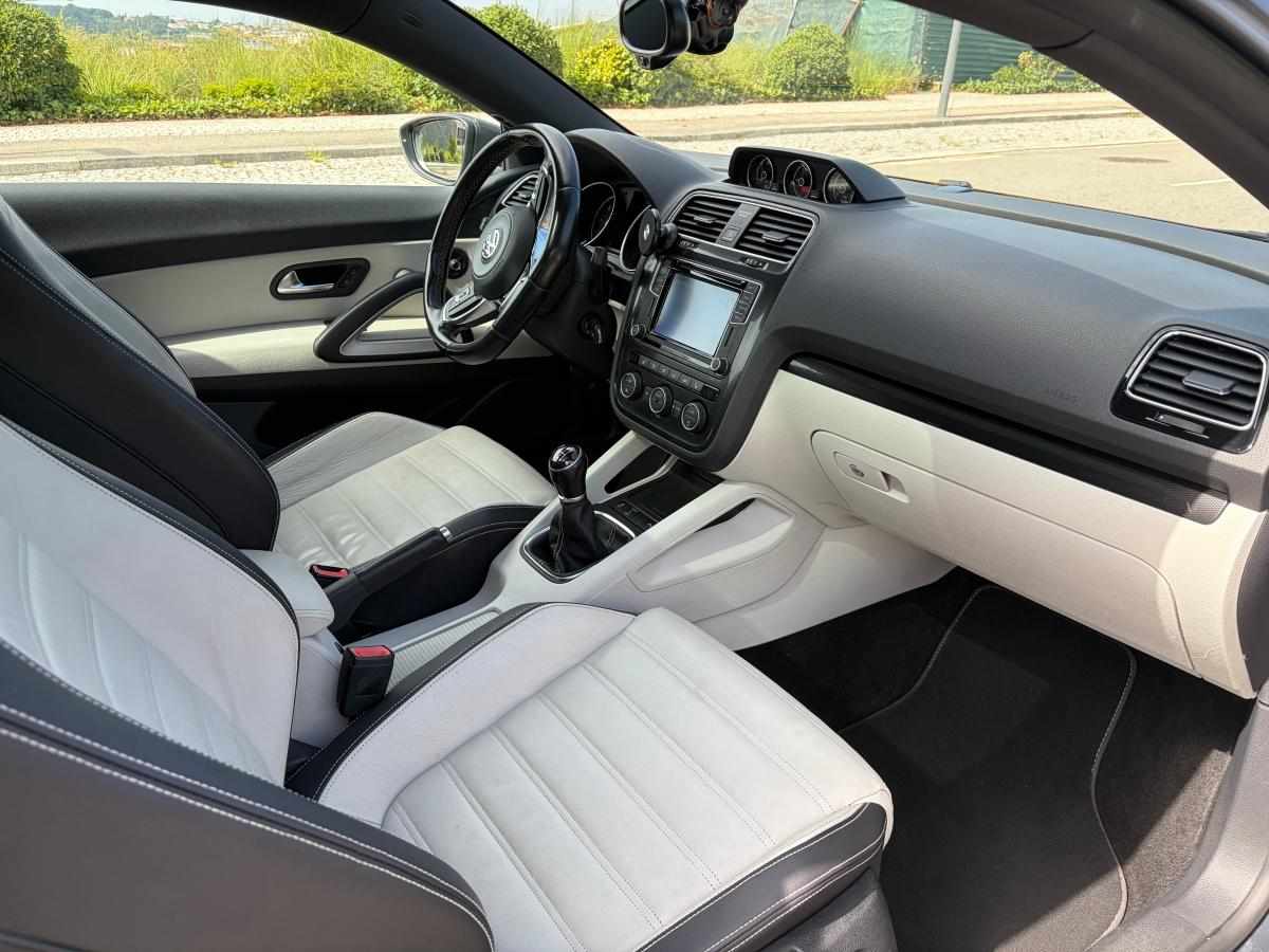 volkswagen-scirocco-2-0-tdi-2016-diesel-1968cc