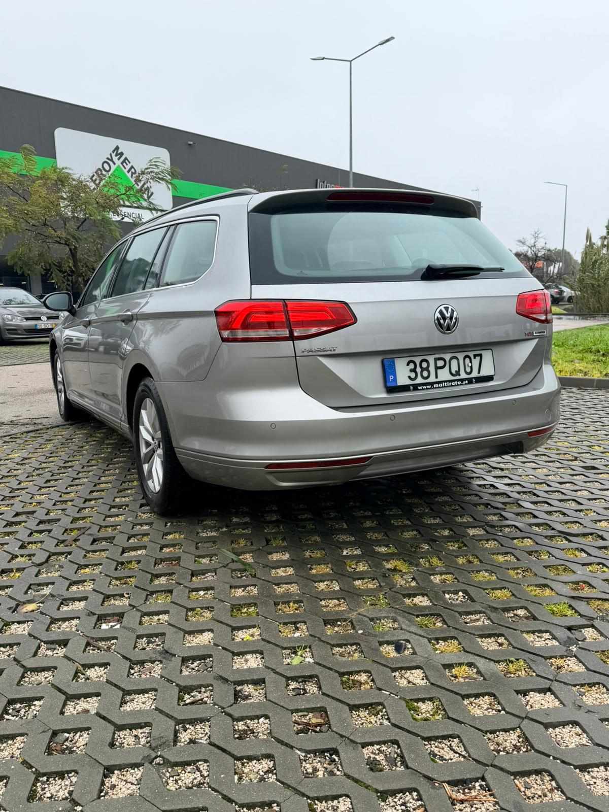 volkswagen-passat-1-6-tdi-bluemotion-2015-diesel-1598cc