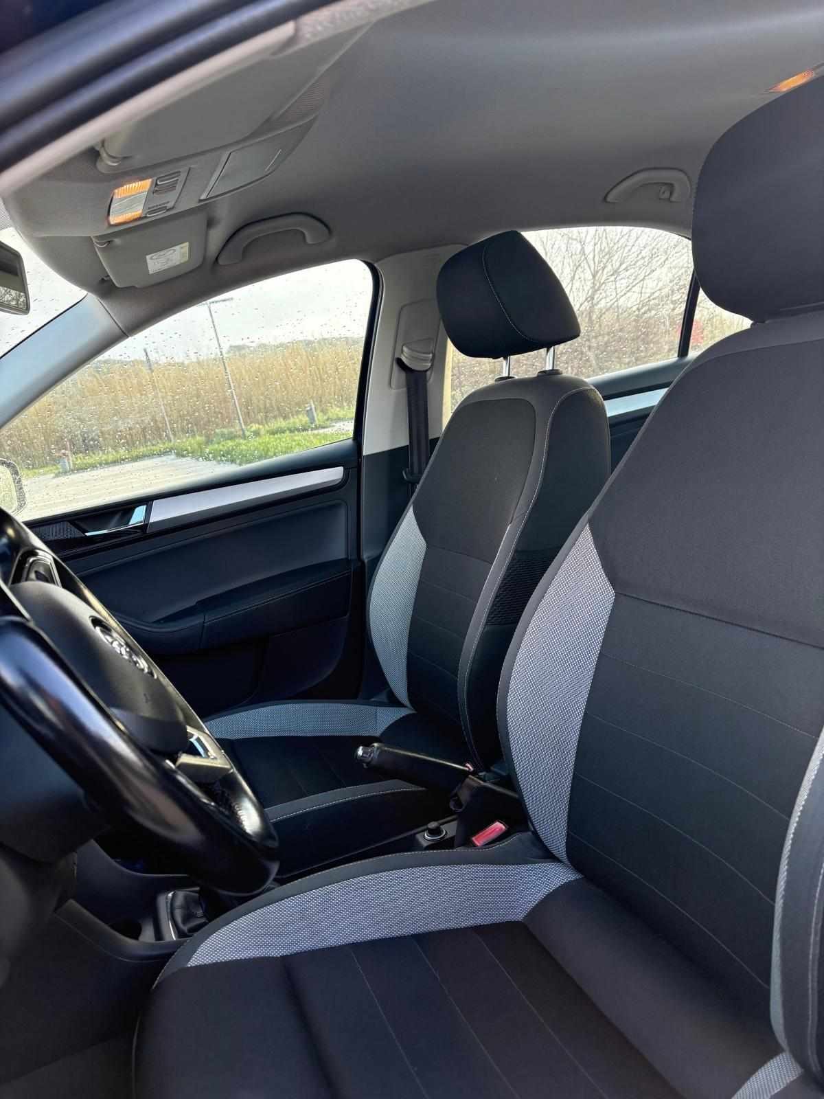 skoda-rapid-1-0-tsi-2018-gasolina-999cc