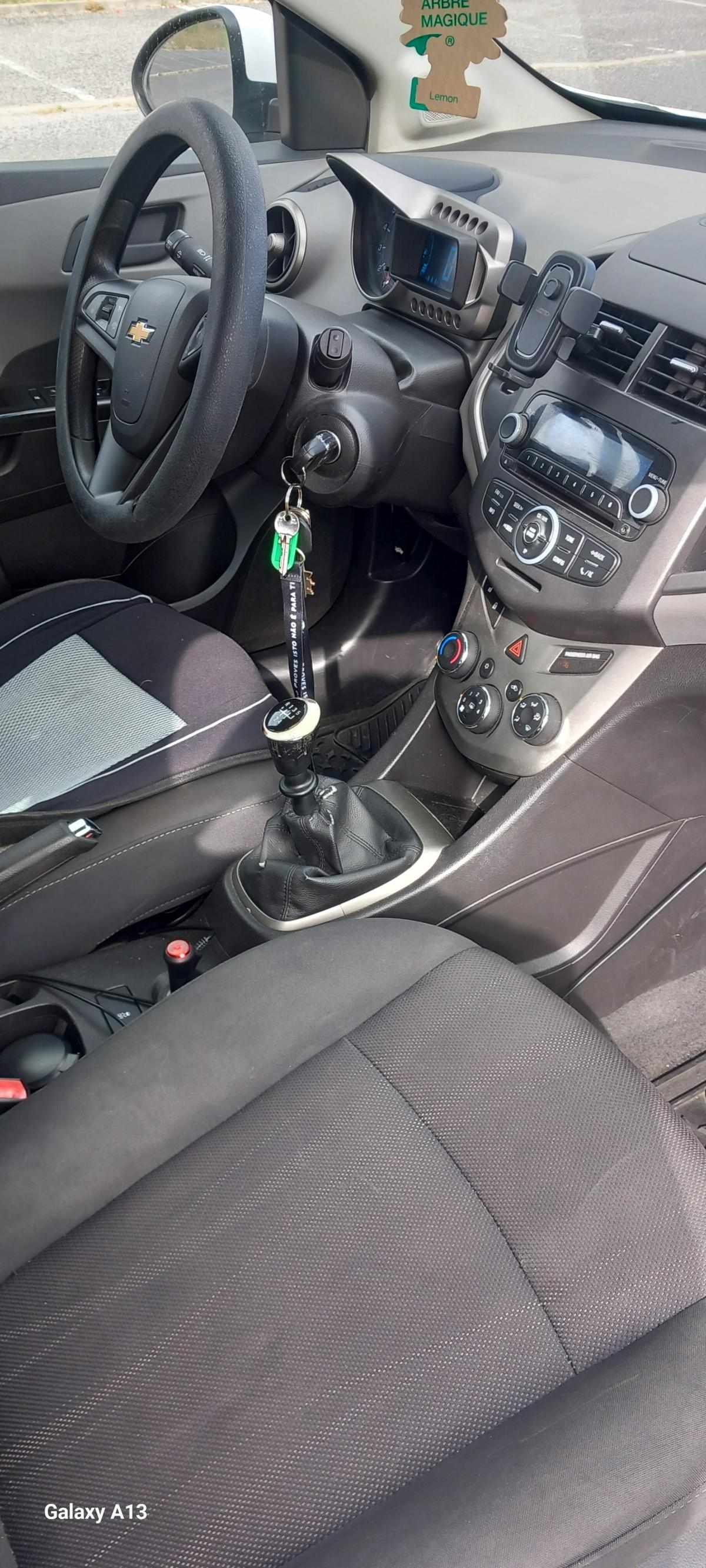 chevrolet-aveo-1-2-2012-gasolina-1229cc
