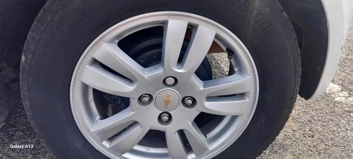 chevrolet-aveo-1-2-2012-gasolina-1229cc