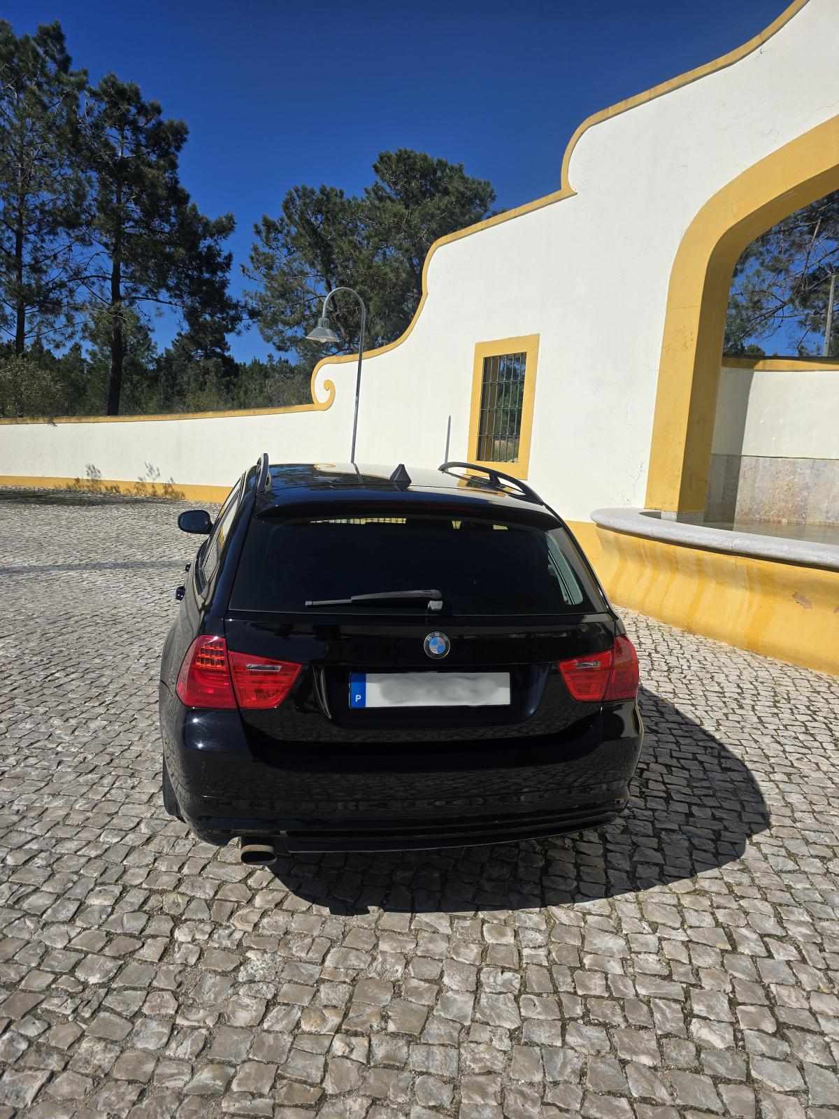 bmw-serie-3-318d-touring-2009-diesel-1995cc