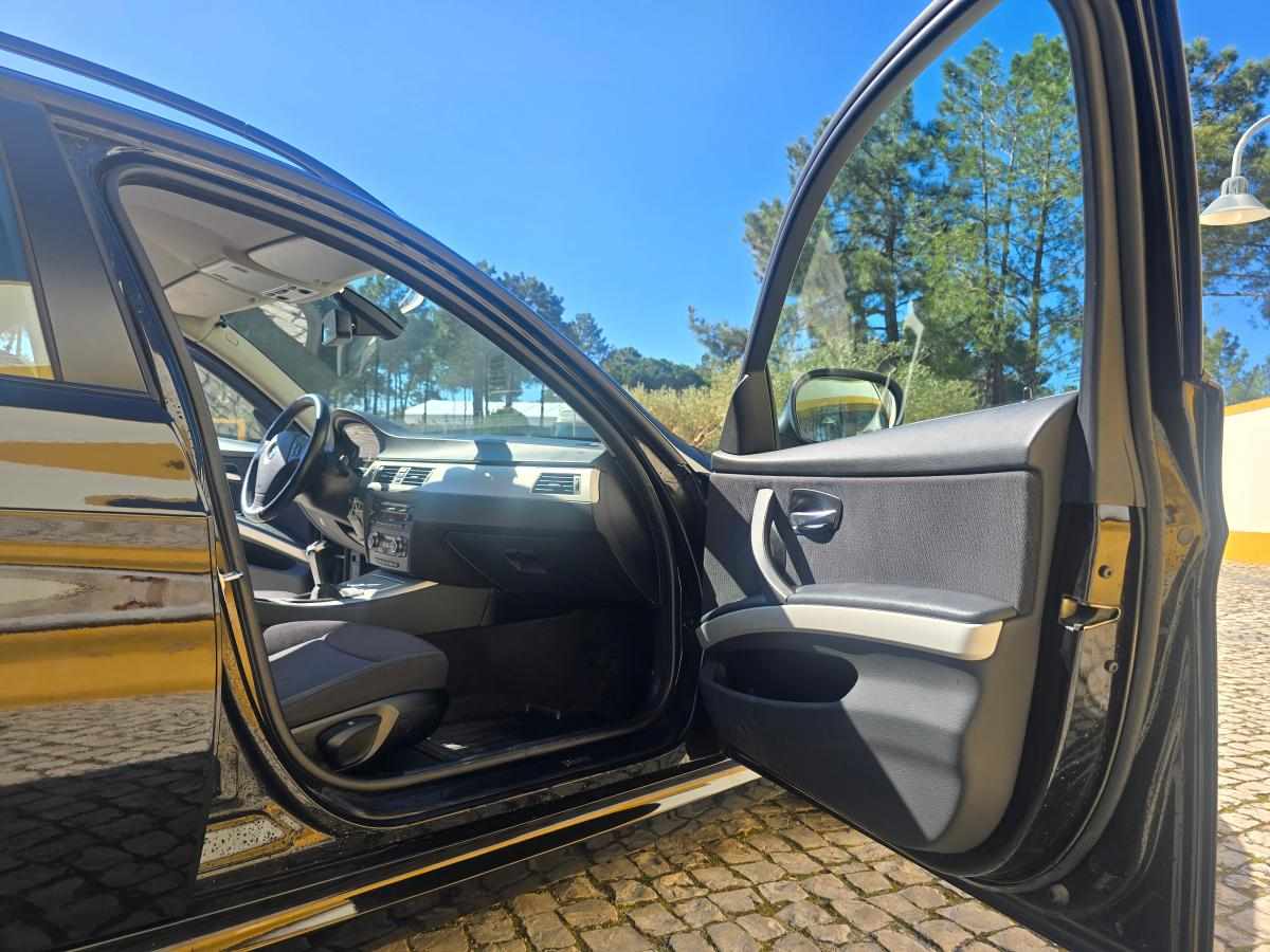 bmw-serie-3-318d-touring-2009-diesel-1995cc