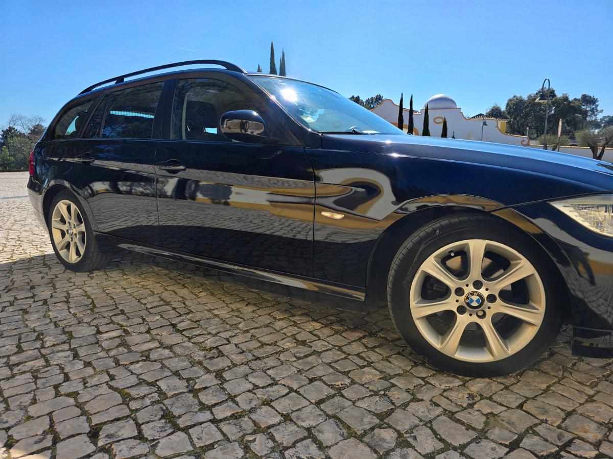 bmw-serie-3-318d-touring-2009-diesel-1995cc