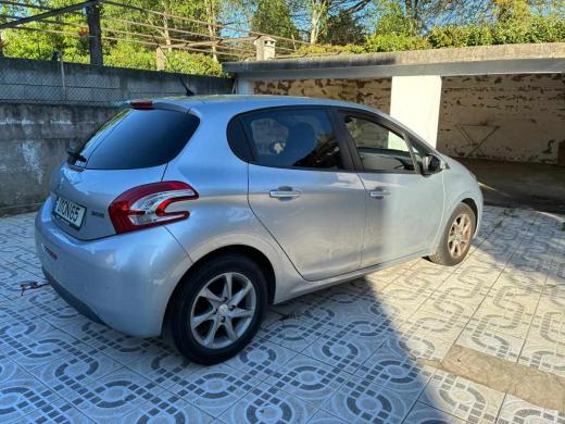 peugeot-208-1-2-vti-2014-gasolina-1199cc