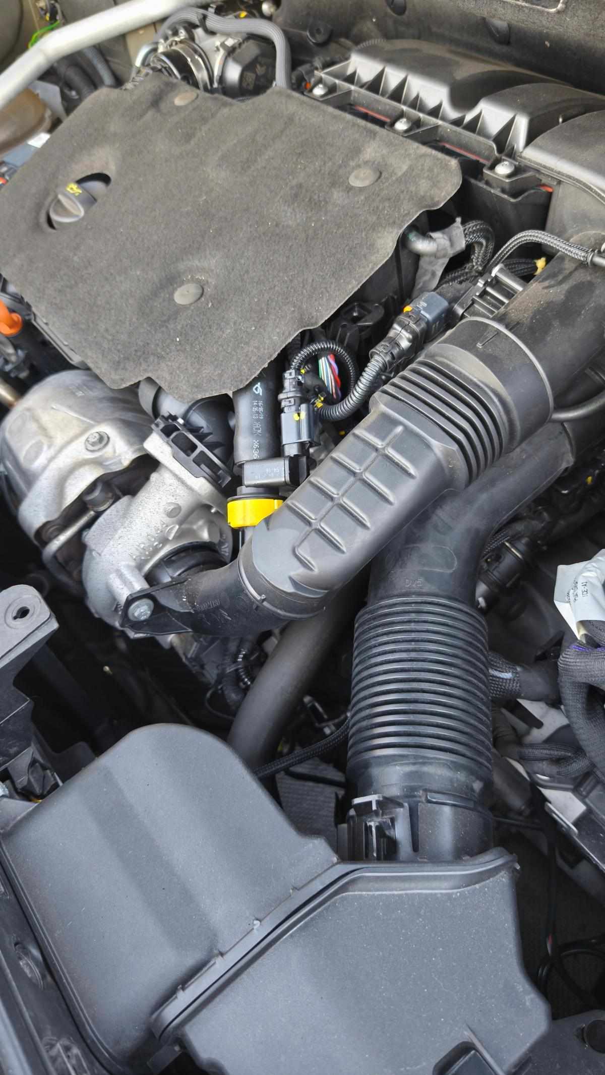 peugeot-3008-1-5-bluehdi-2019-diesel-1499cc