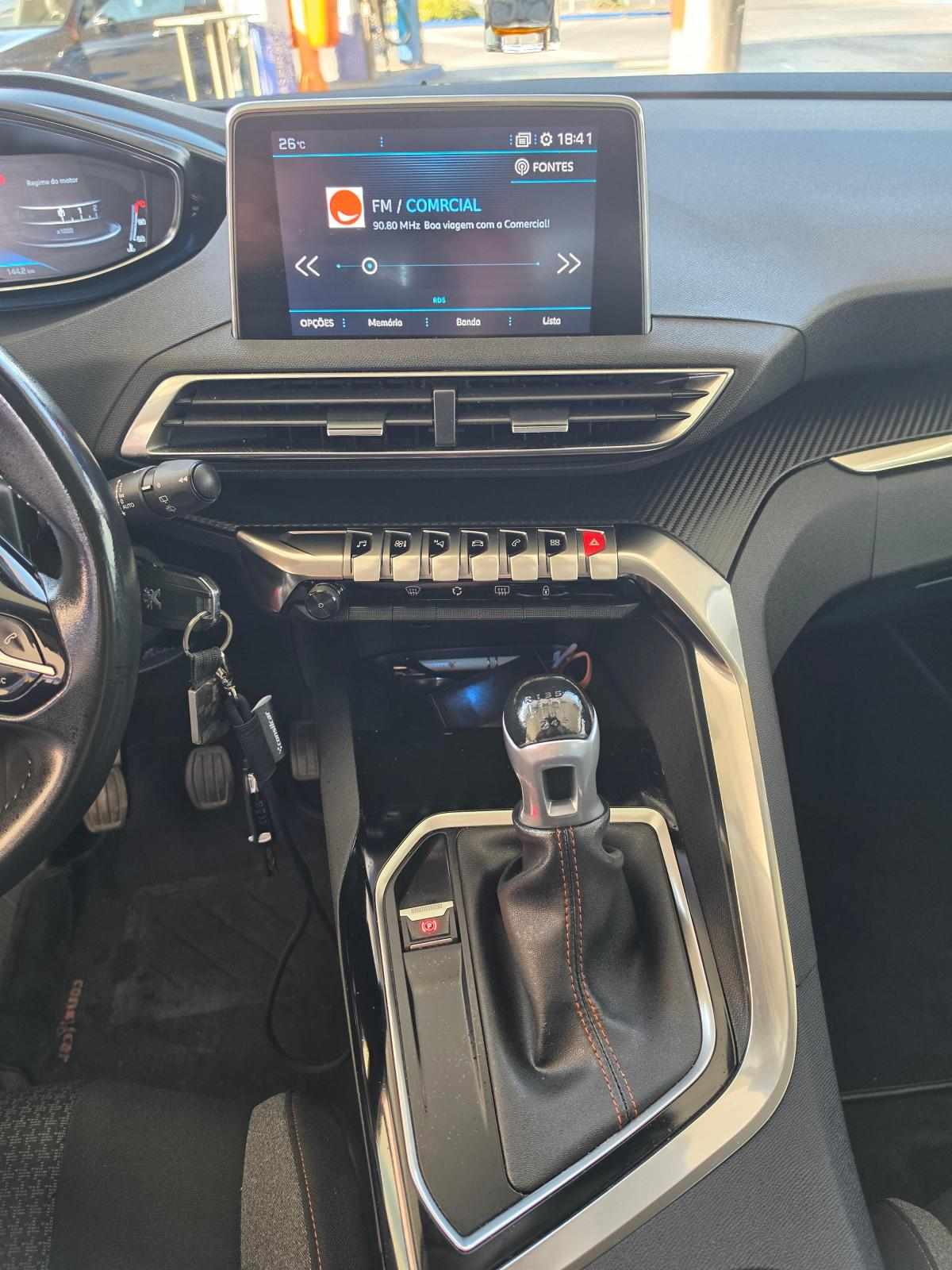 peugeot-5008-1-2-puretech-2020-gasolina-1199cc