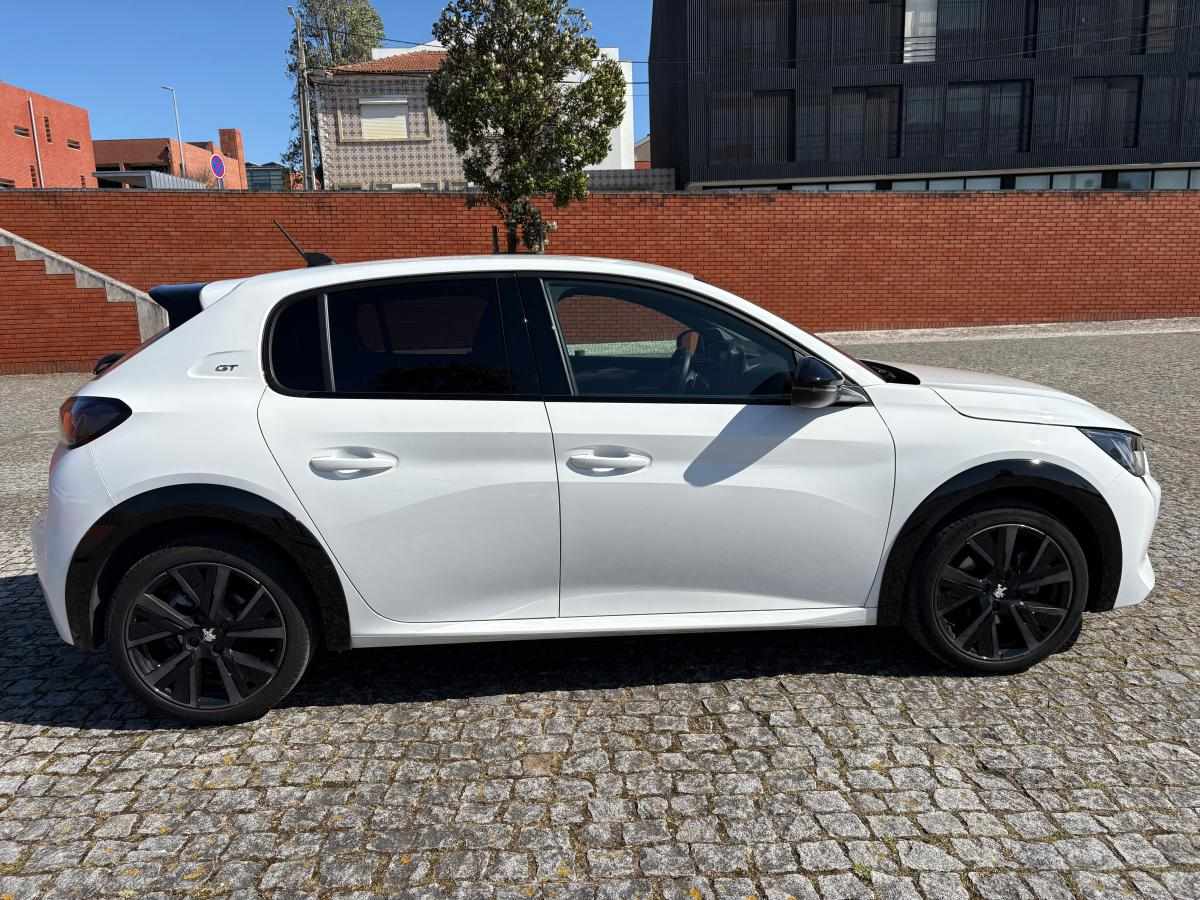 peugeot-208-1-2-puretech-2023-gasolina-1199cc
