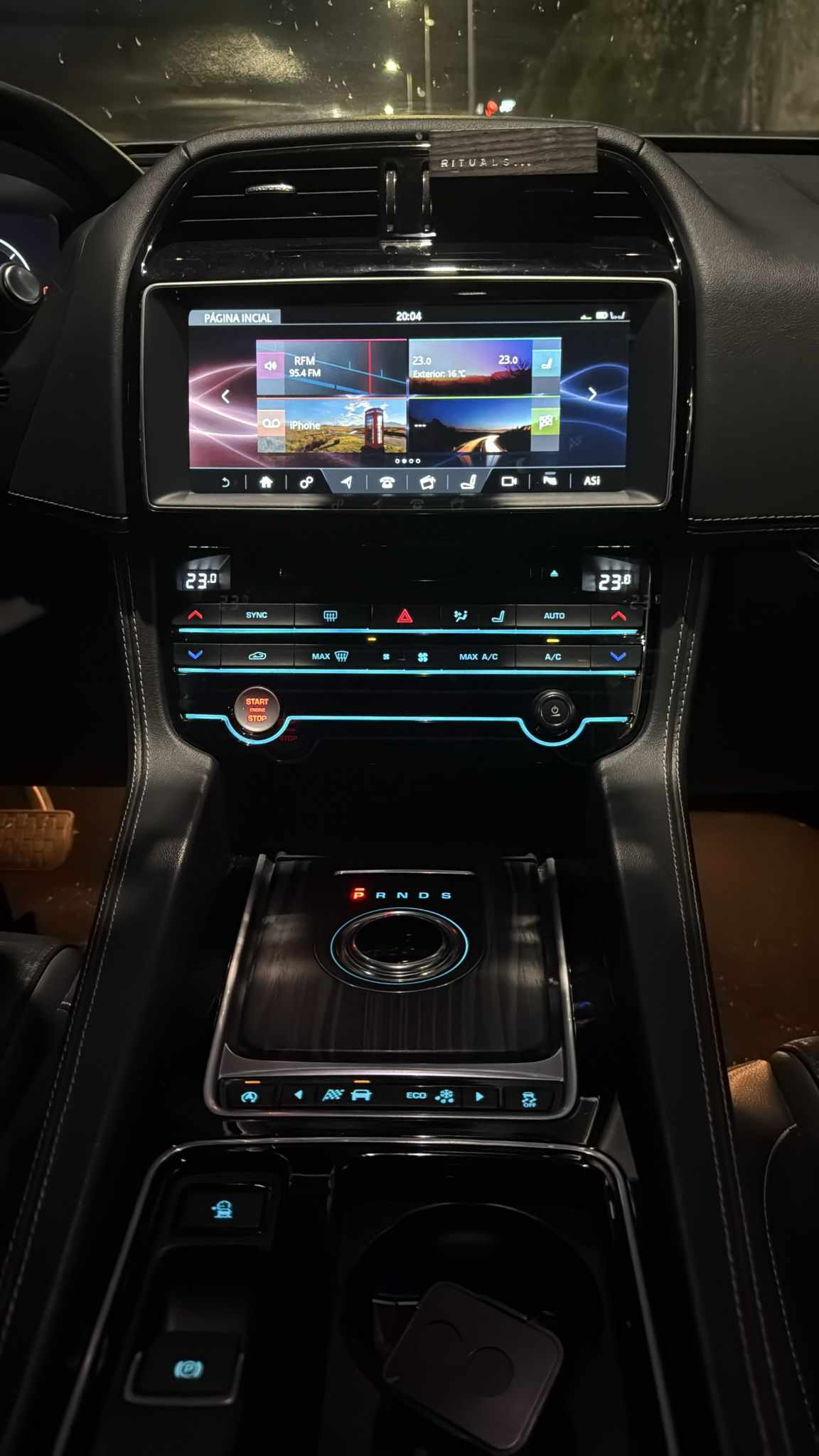 jaguar-f-pace-20d-awd-2018-diesel-1999cc