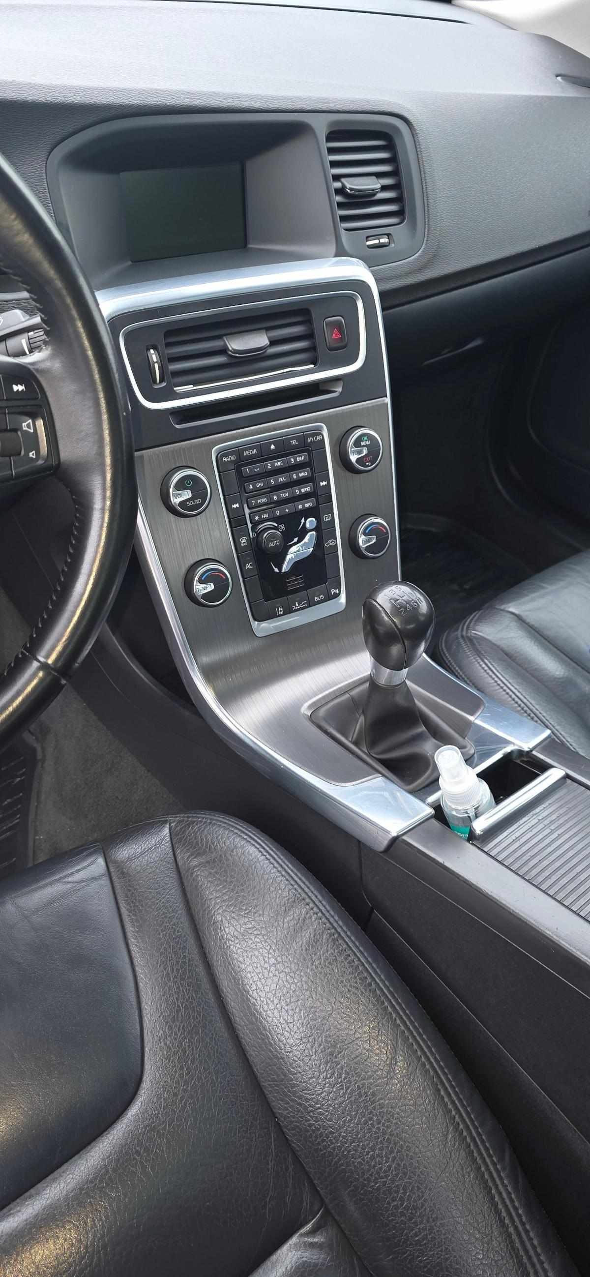 volvo-s60-d3-2-0-2011-diesel-1984cc