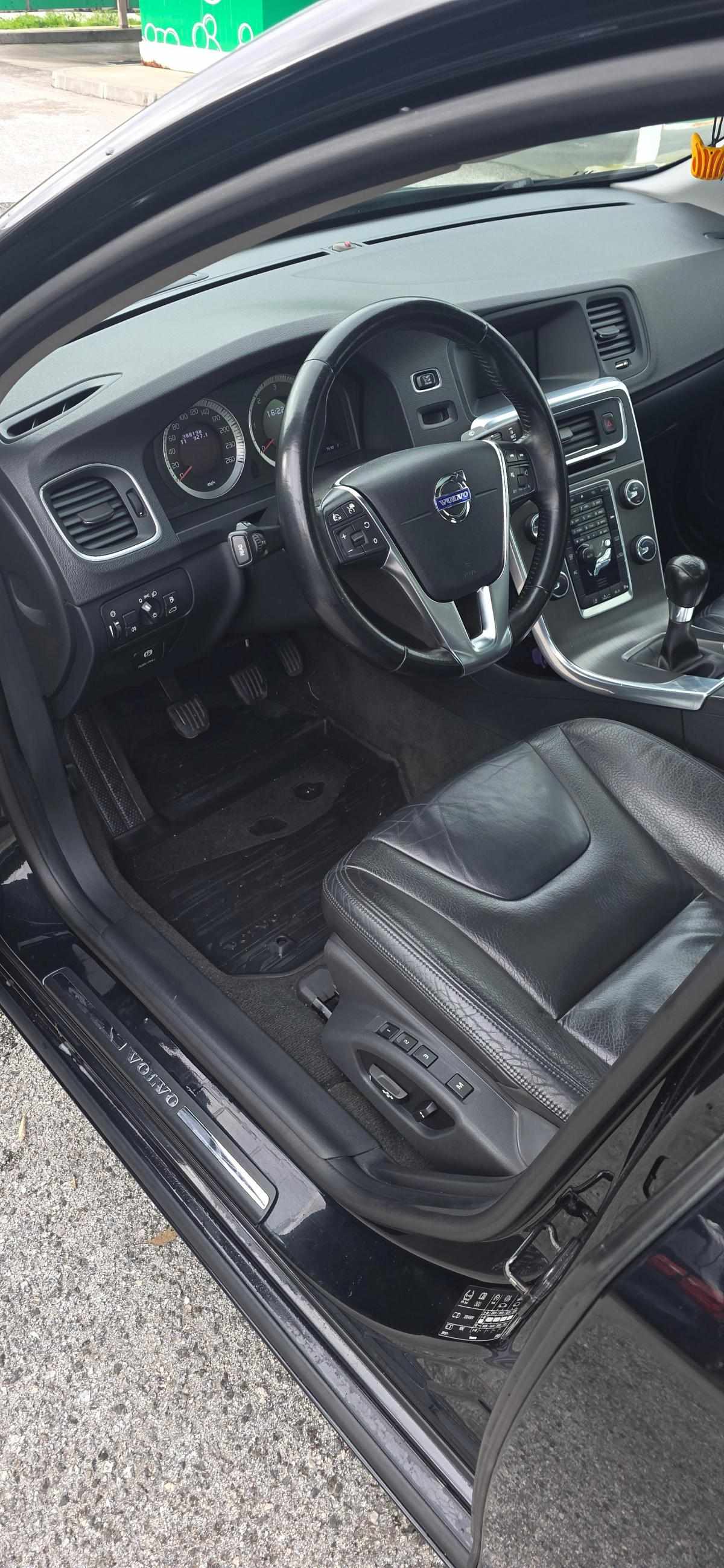 volvo-s60-d3-2-0-2011-diesel-1984cc