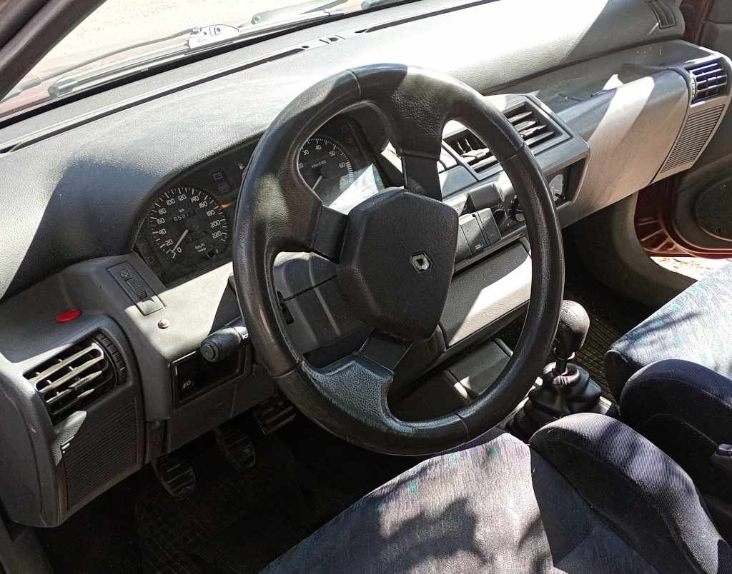 renault-clio-1-4-1995-gasolina-1390cc