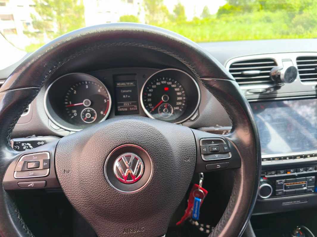 volkswagen-golf-2-0-tdi-2009-diesel-1968cc