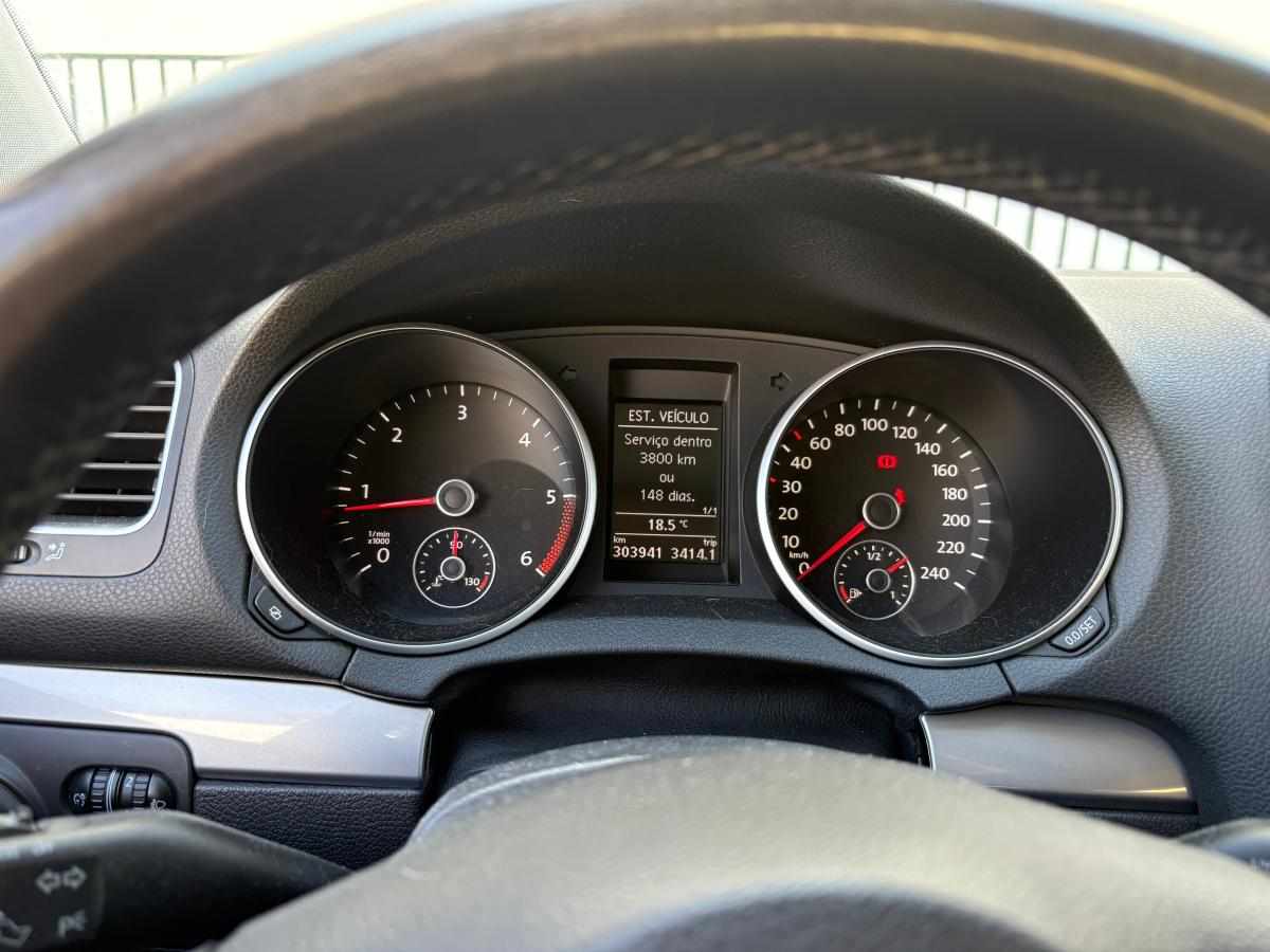 volkswagen-golf-1-6-tdi-bluemotion-2011-diesel-1598cc
