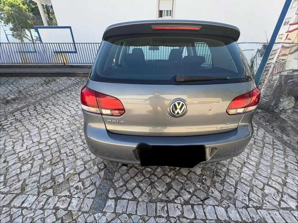 volkswagen-golf-1-6-tdi-bluemotion-2011-diesel-1598cc