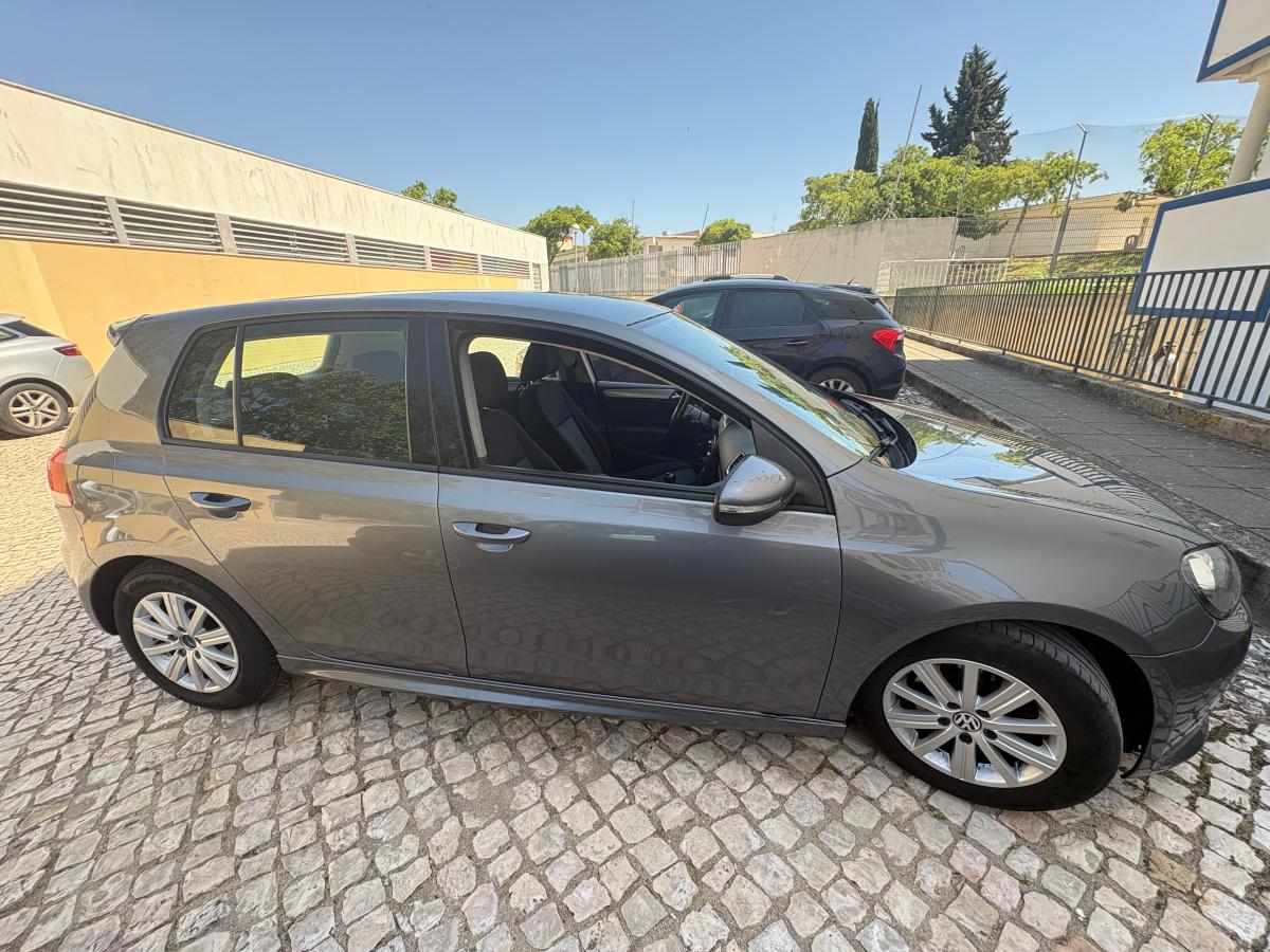 volkswagen-golf-1-6-tdi-bluemotion-2011-diesel-1598cc