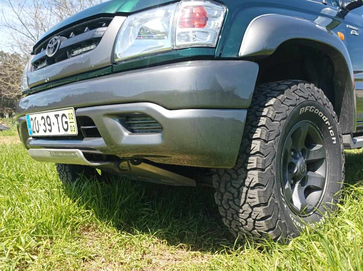 toyota-hilux-2-5-102cv-2002-diesel-2494cc