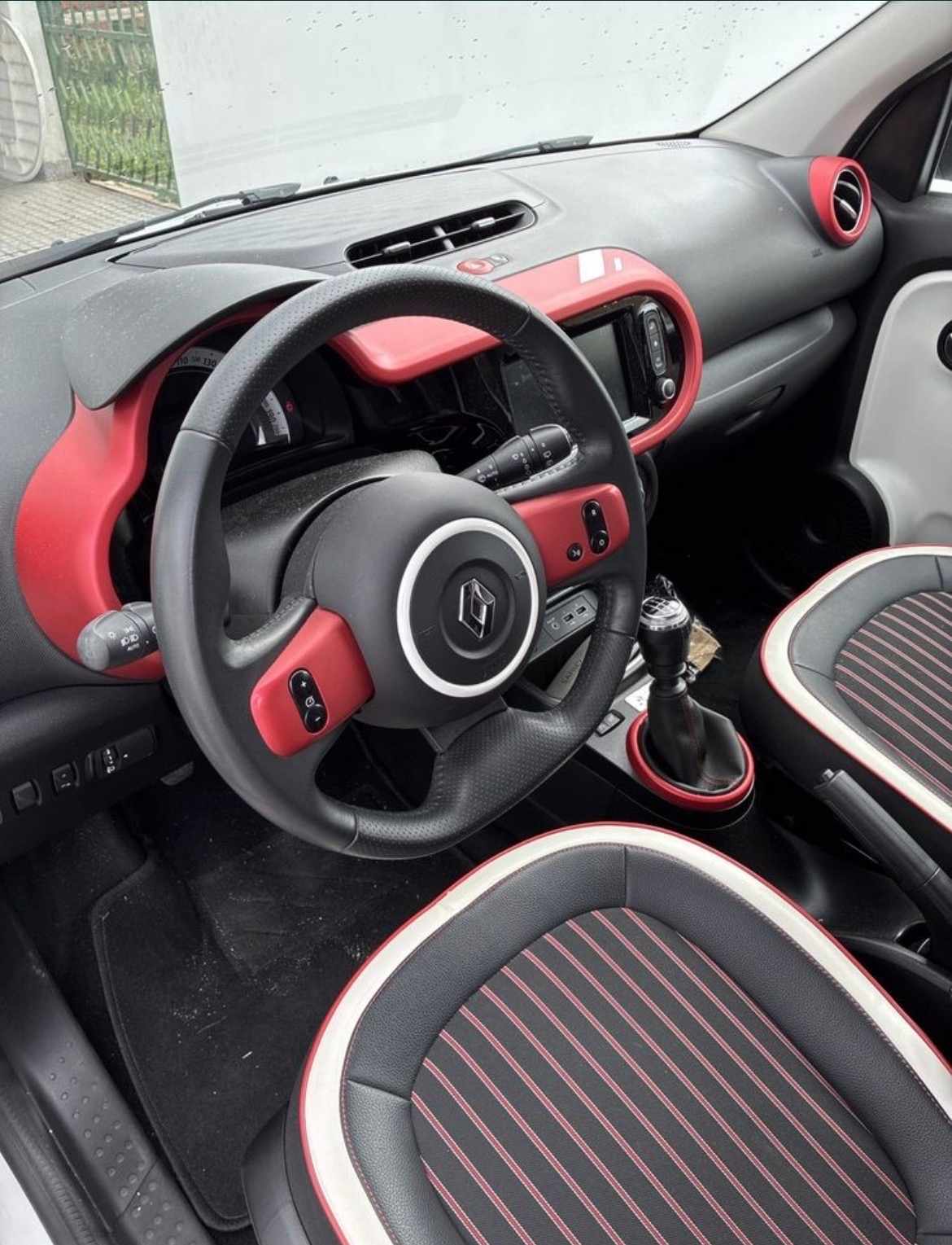 renault-twingo-0-9-tce-2020-gasolina-898cc