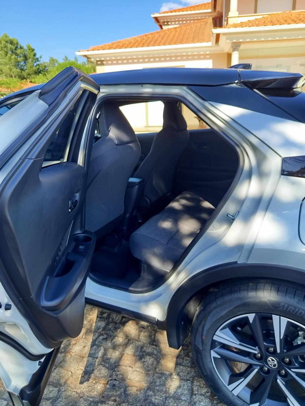 toyota-c-hr-1-8-hybrid-2026-gasolina-1798cc