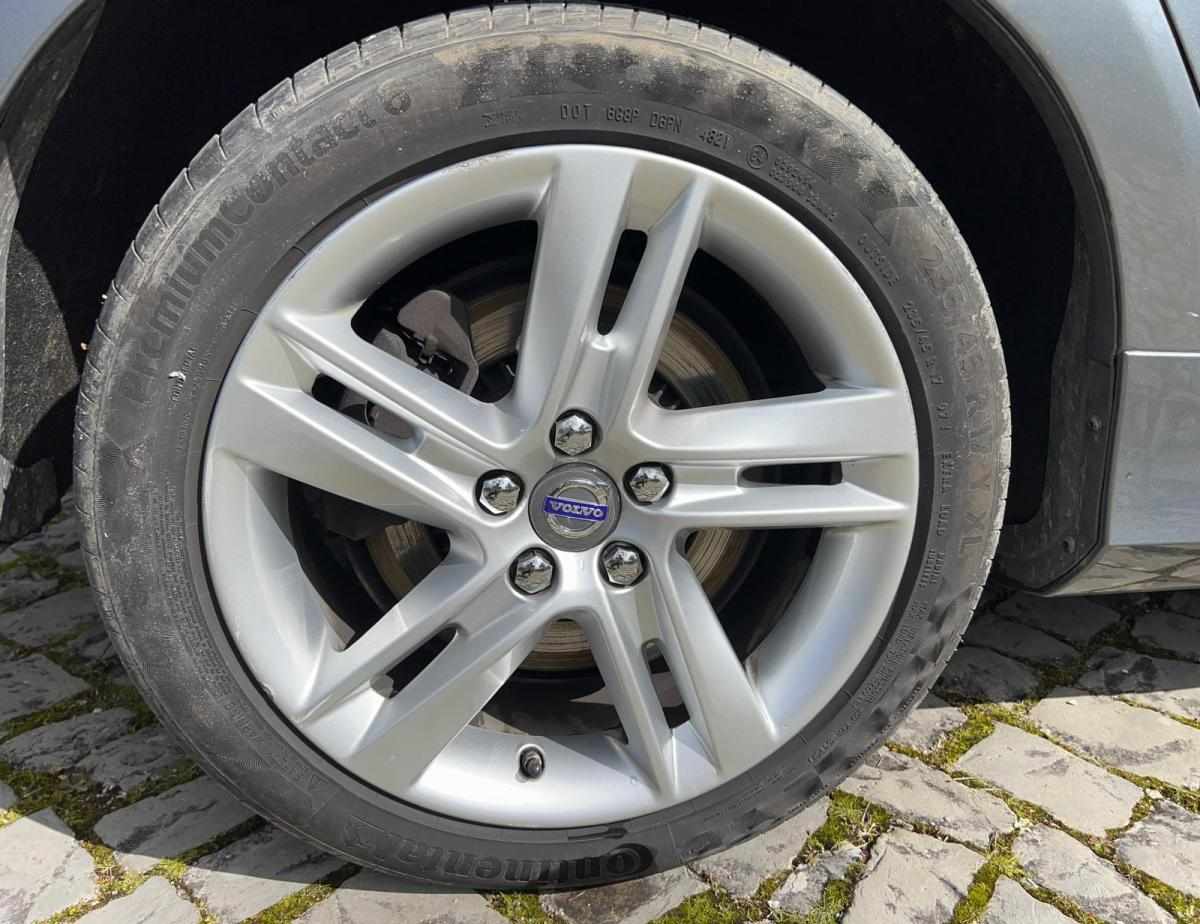 volvo-v60-polestar-d5-2-4-awd-2015-diesel-2400cc