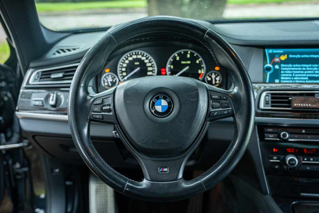 bmw-serie-7-740d-2010-diesel-2993cc